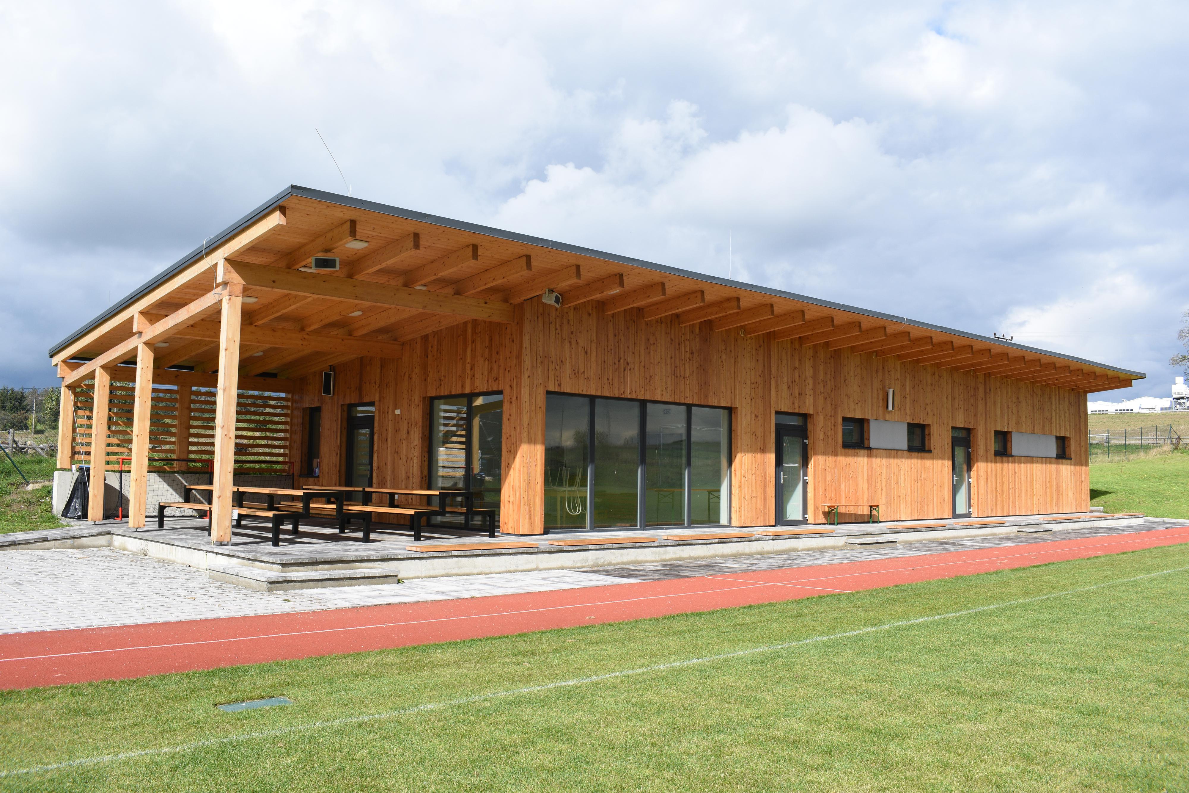 Fotbalové hřiště Oslavice foto 2