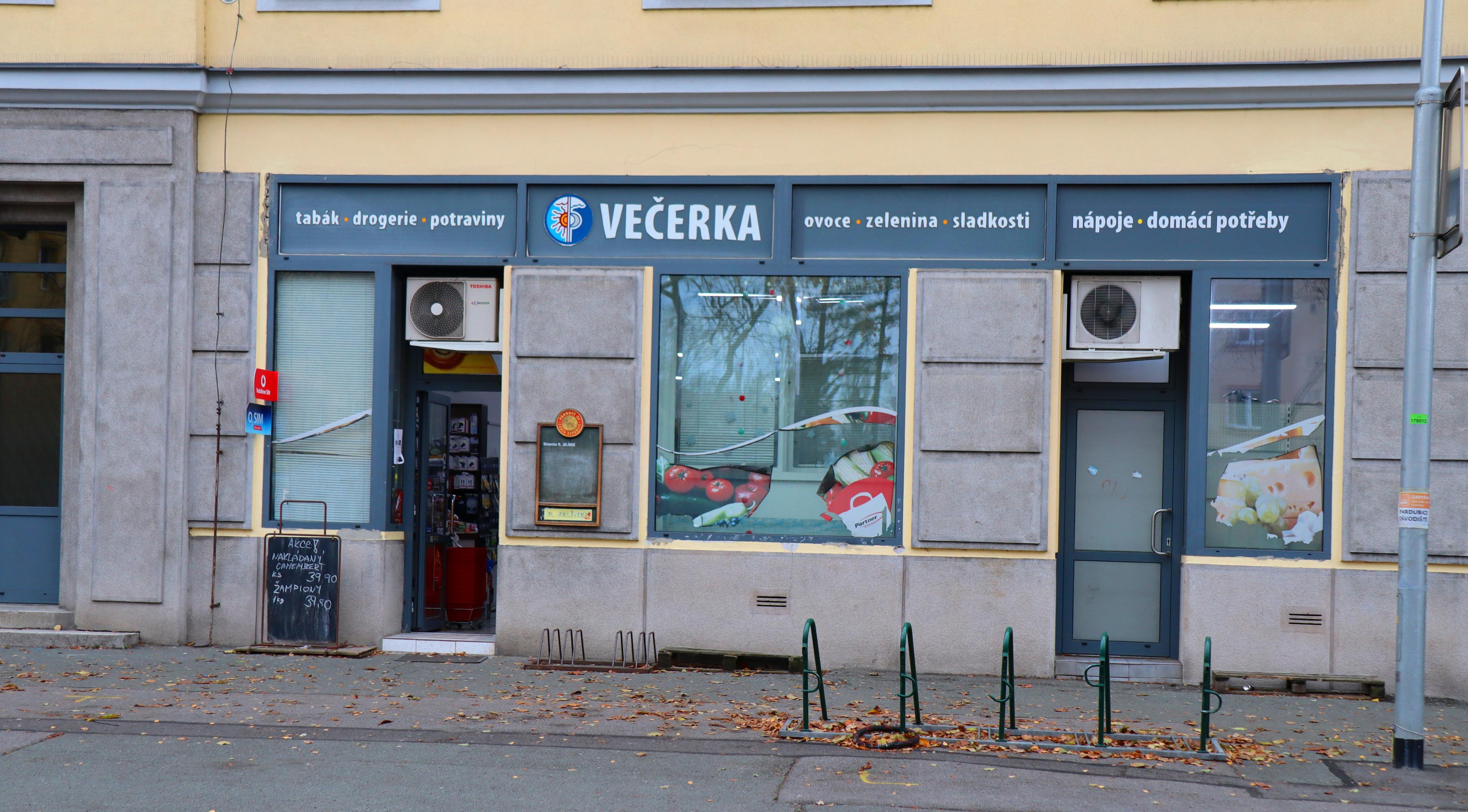 Večerka náměstí Dukelských hrdinů 2234 foto 6