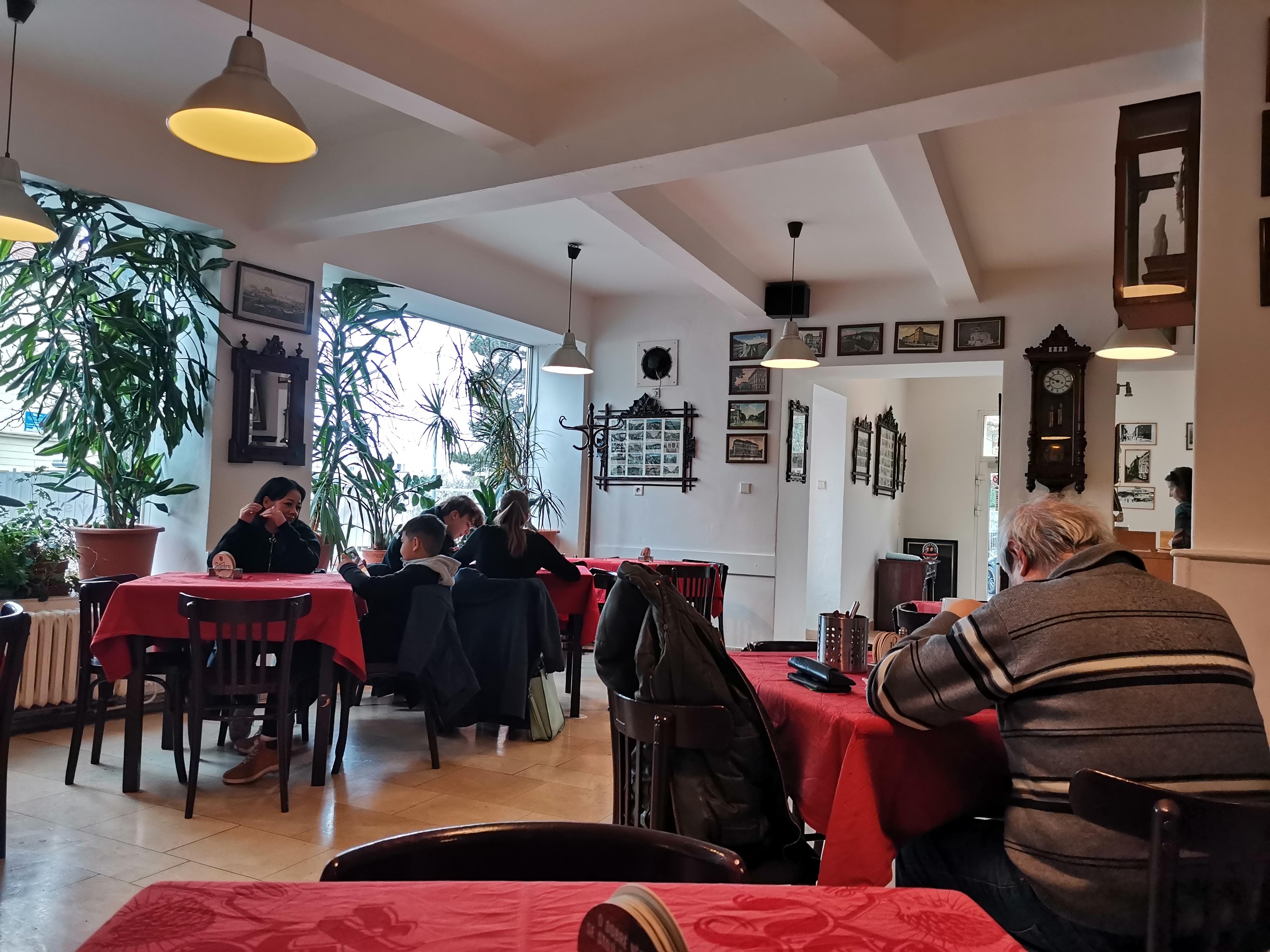 Restaurace U Kaštanů foto 3