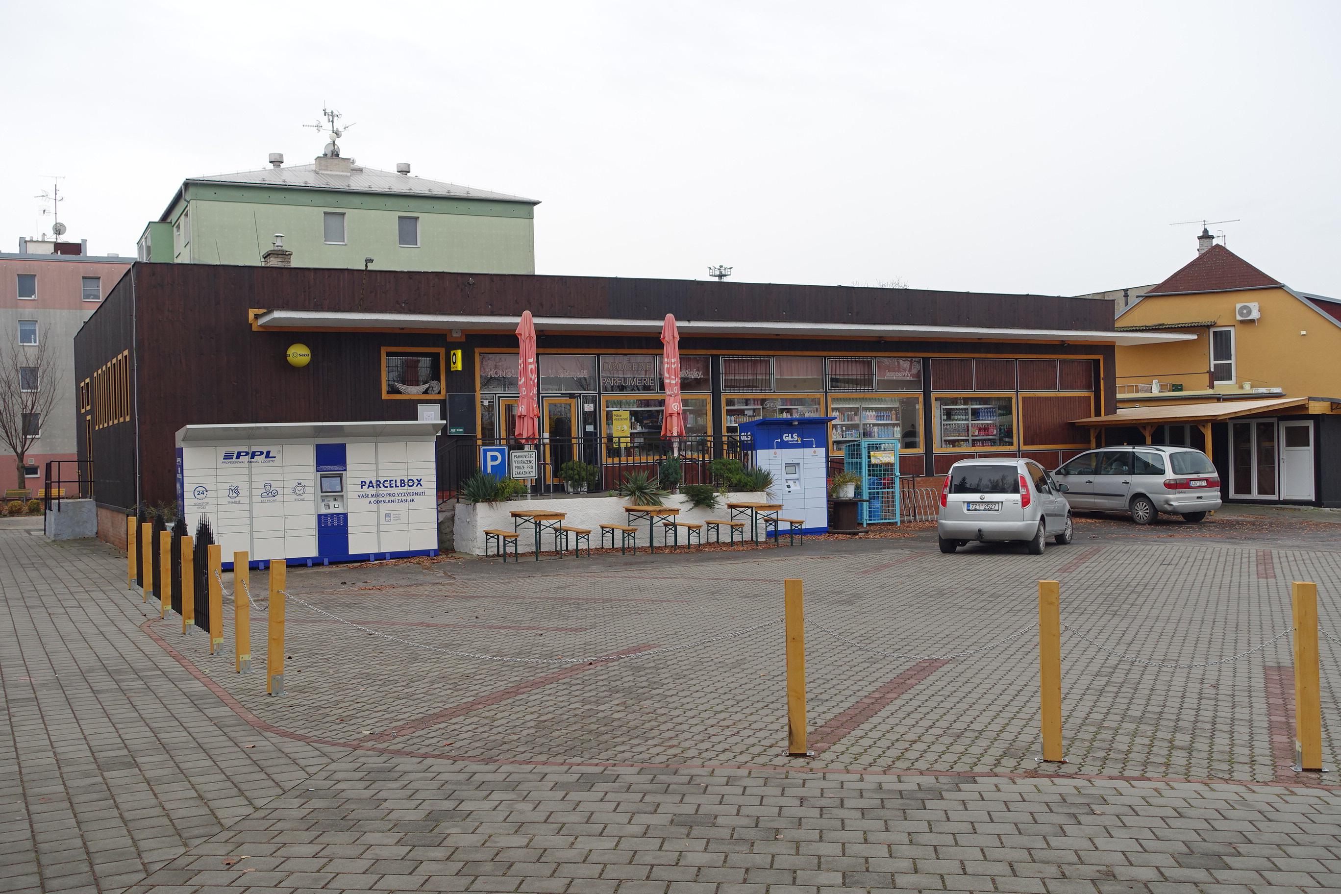 HRUŠKA - R + K Zlámalovi