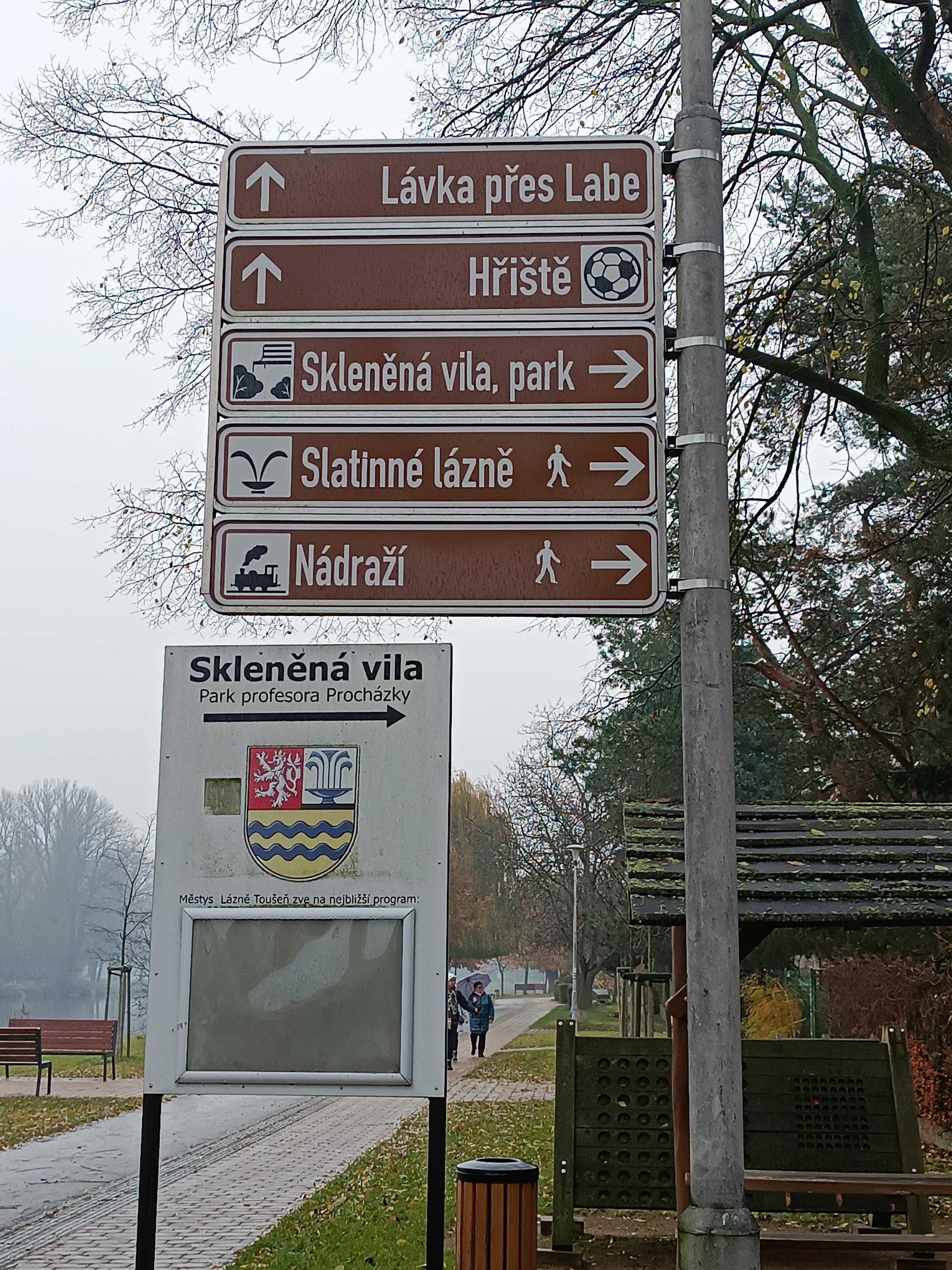 Knihovna Městys Lázně Toušeň foto 2