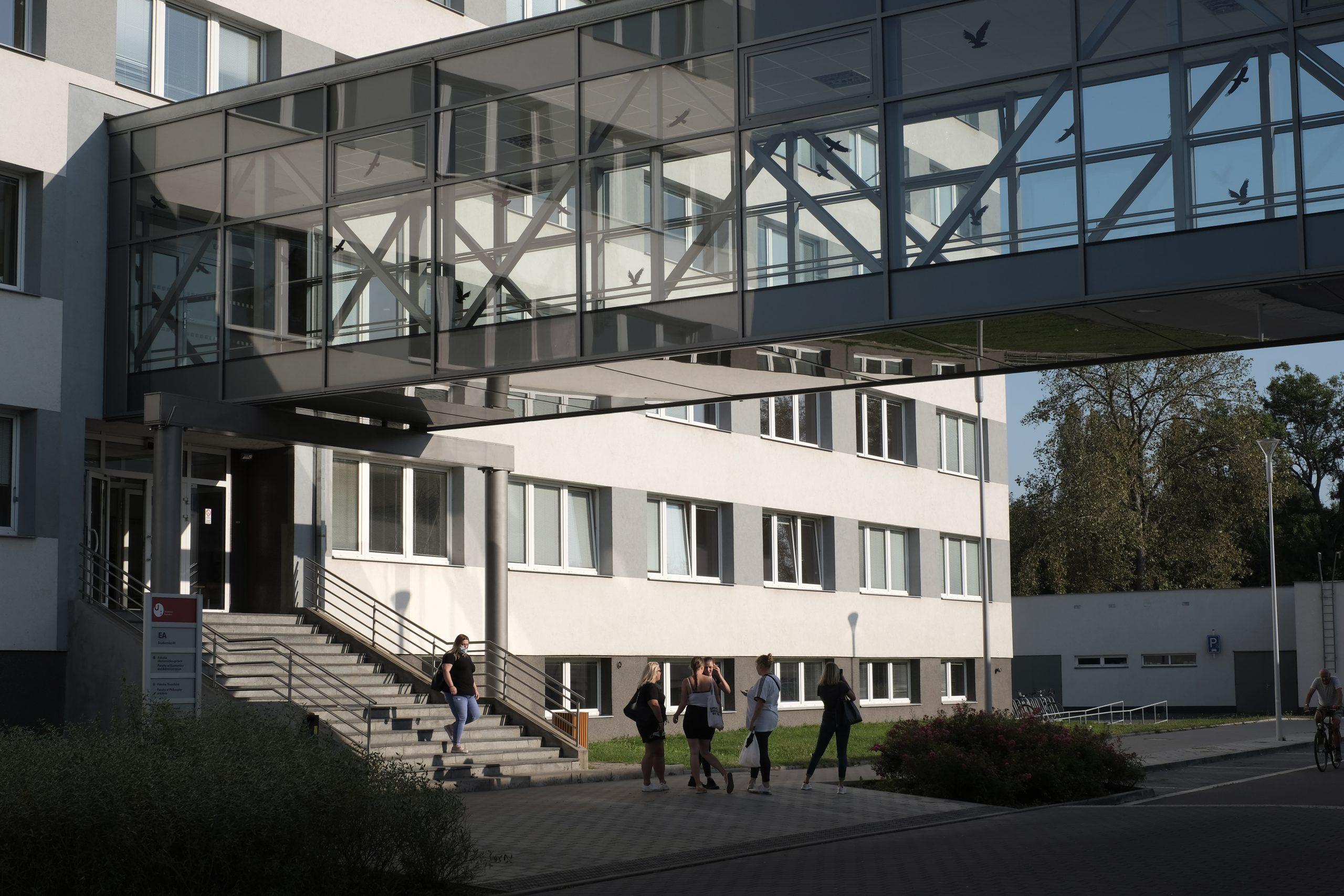 Univerzita Pardubice - Fakulta filozofická foto 3