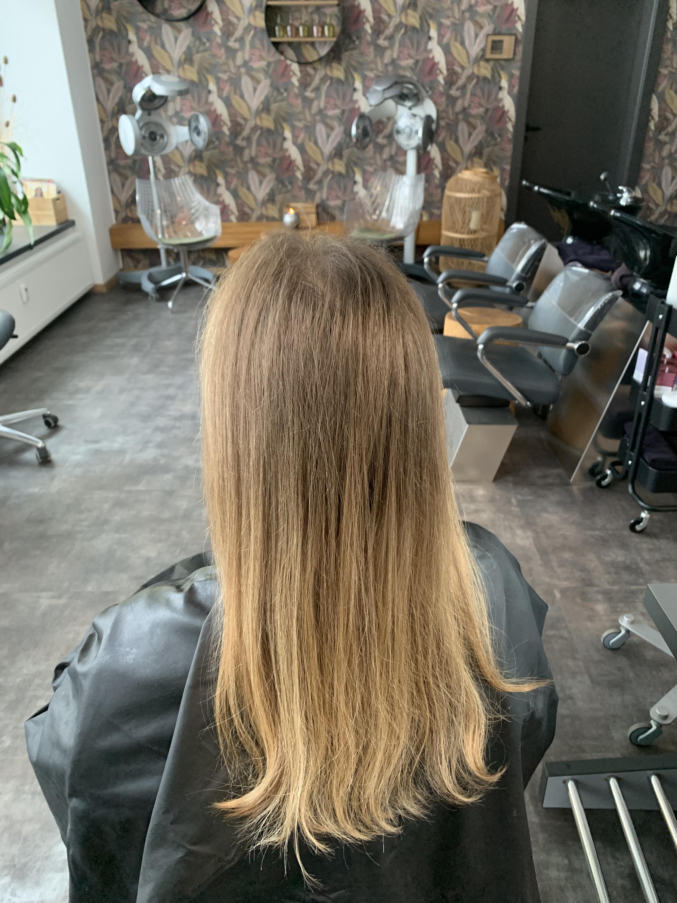 Salon Omorfi foto 4