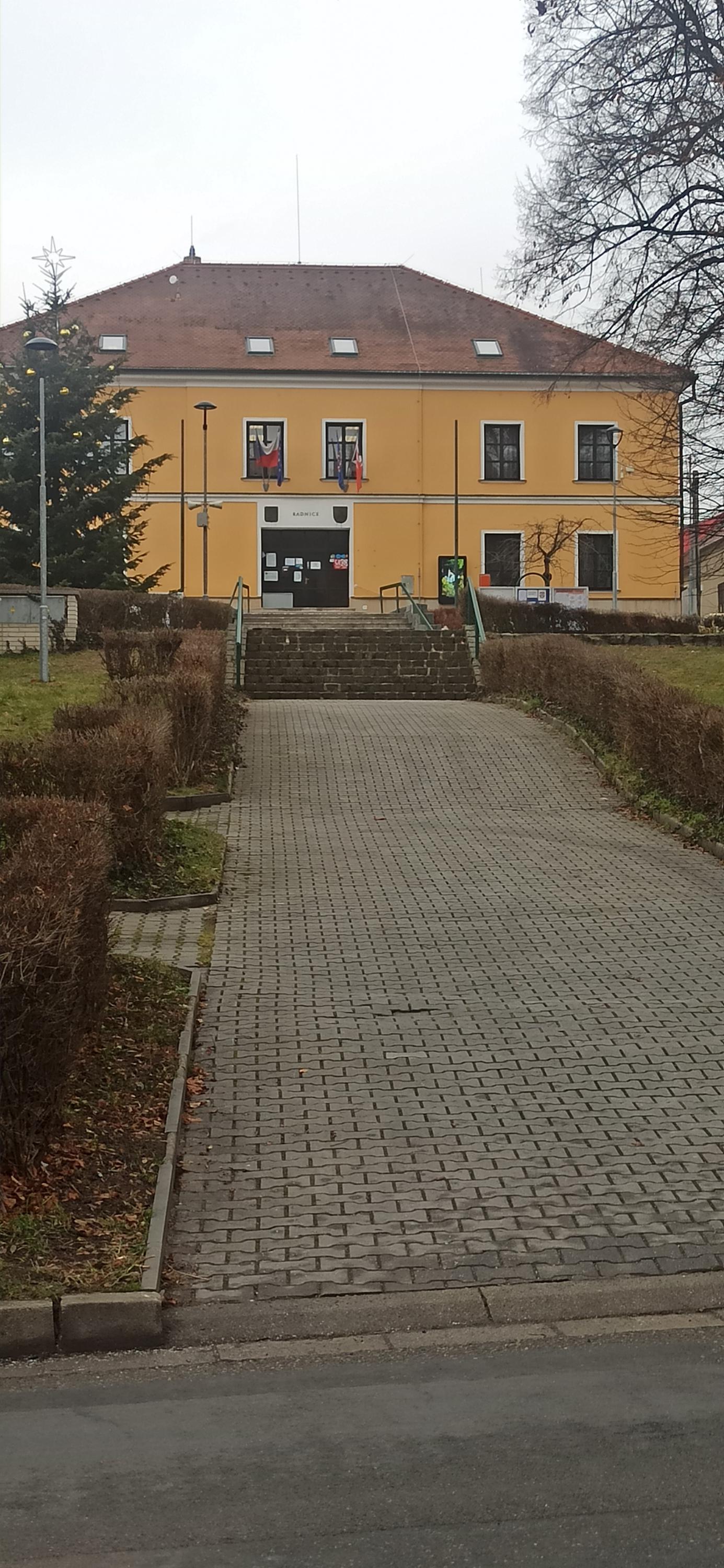 Černá Hora - úřad městyse foto 3