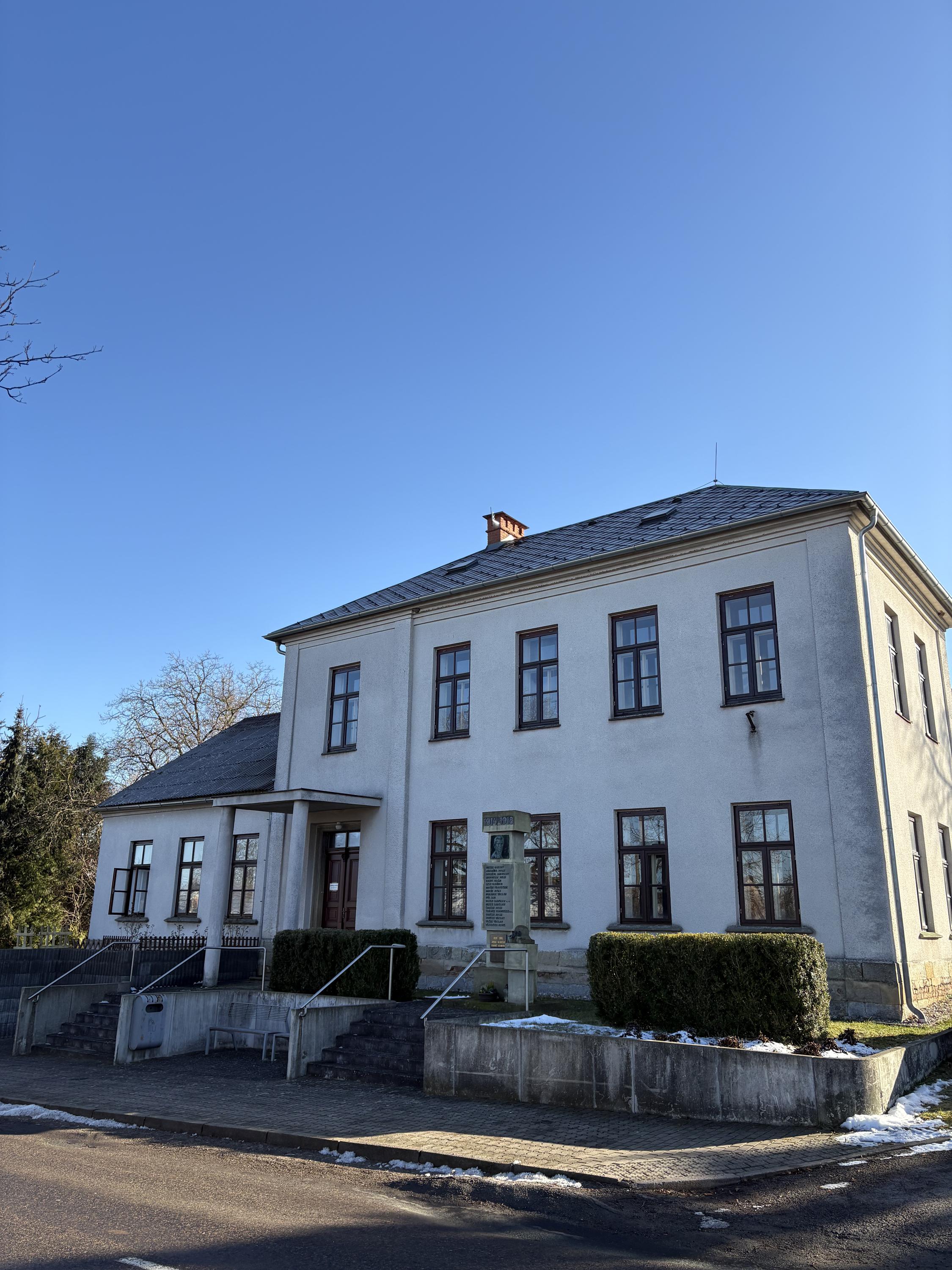 Obecní knihovna Vlkov foto 3