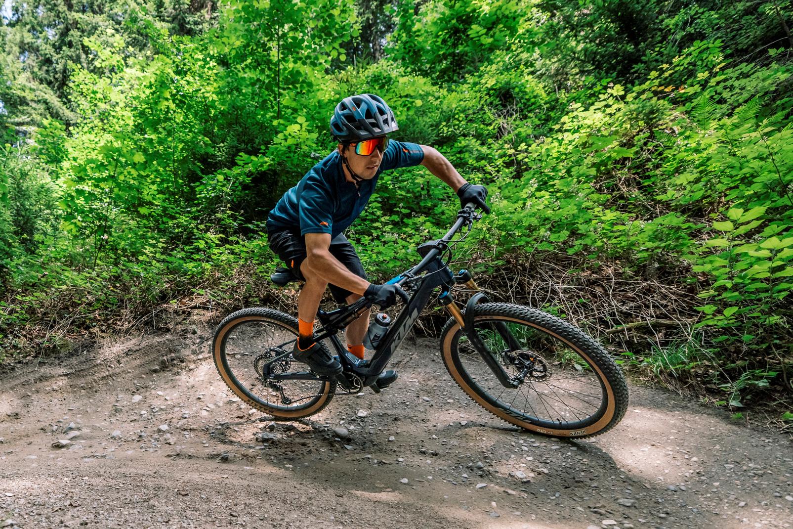 Lehká elektrokola KTM