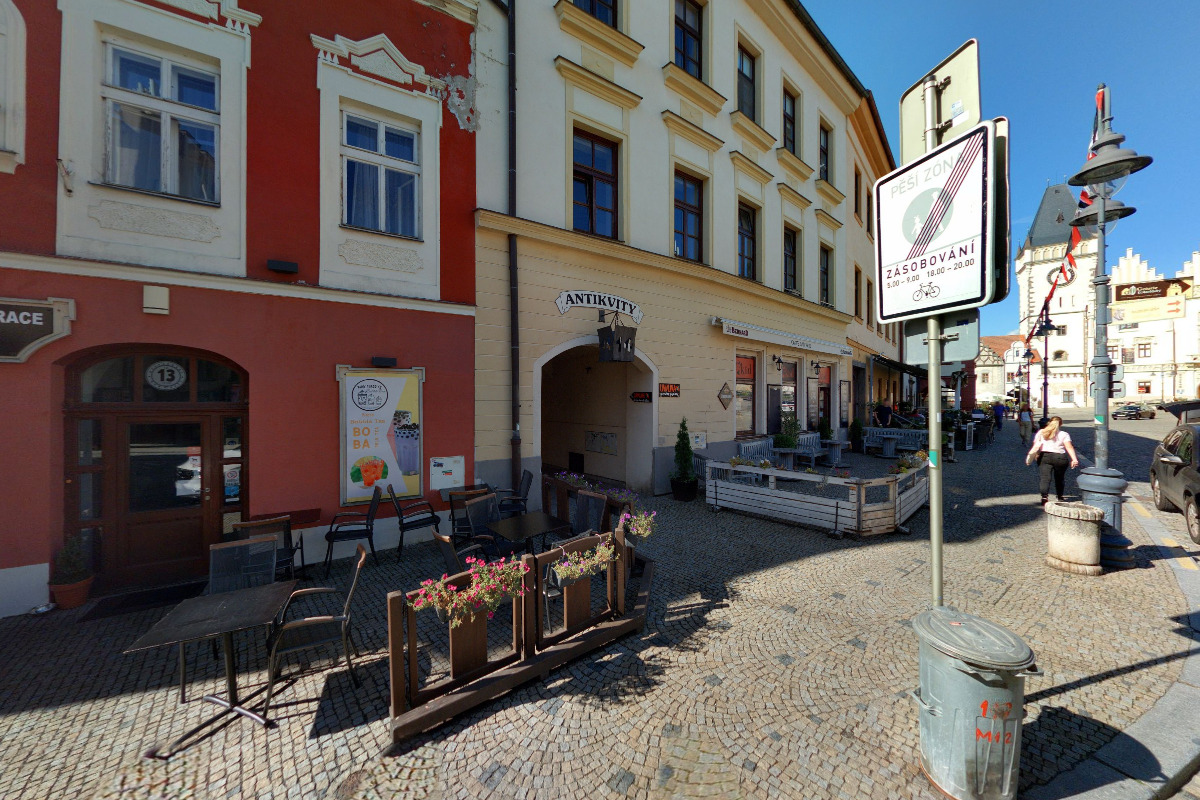 UMAUMA :  Art, Jewelry & Vintage foto 6