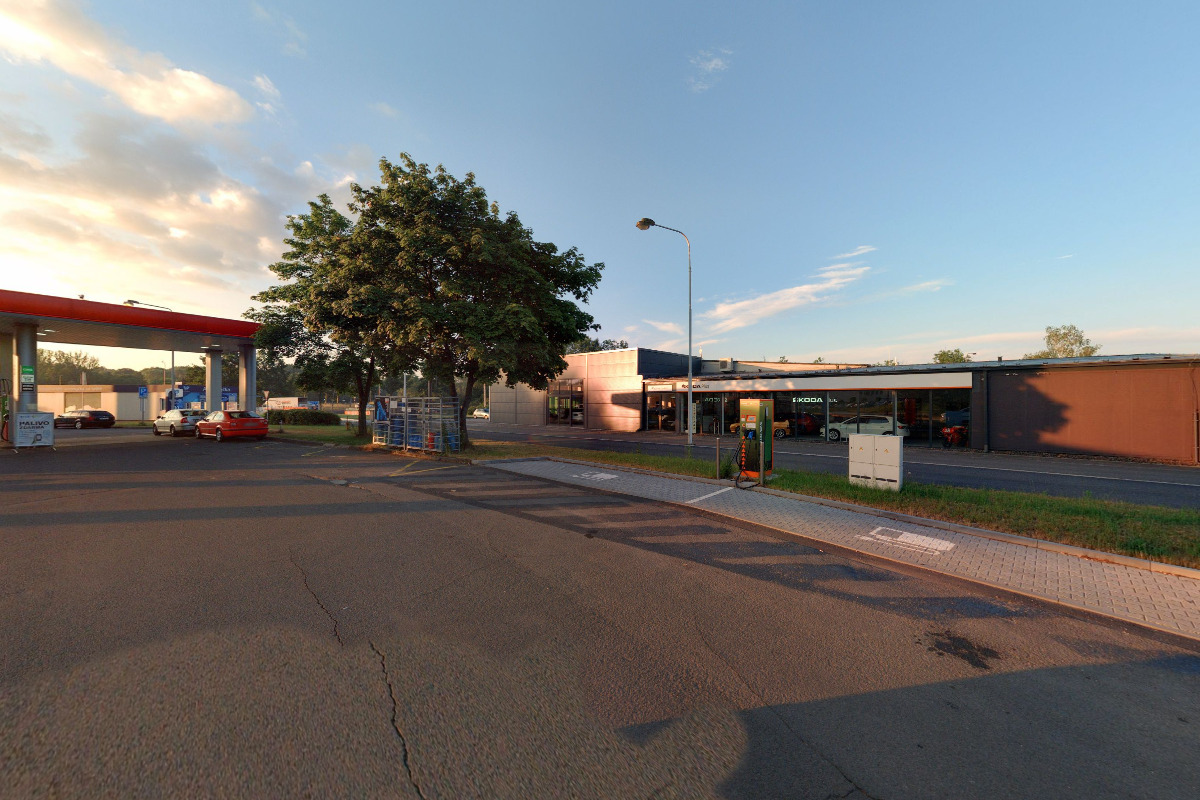 Nabíjecí stanice ČEZ