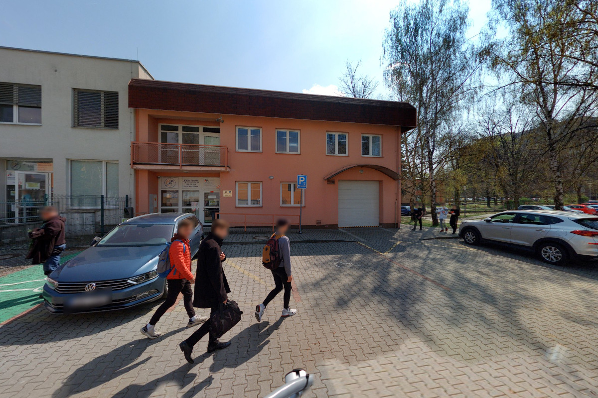 ChargeUp - nabíjecí stanice