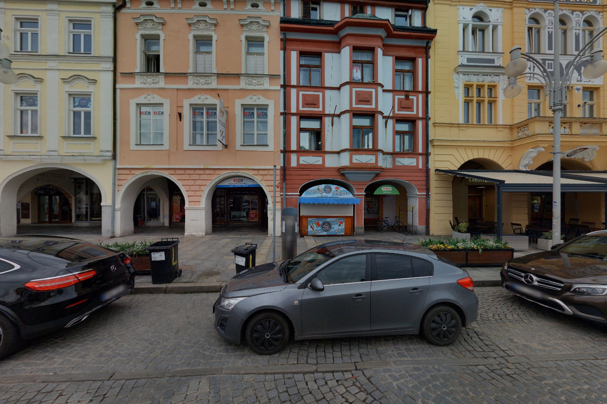 No Name Bar v podloubí foto 1