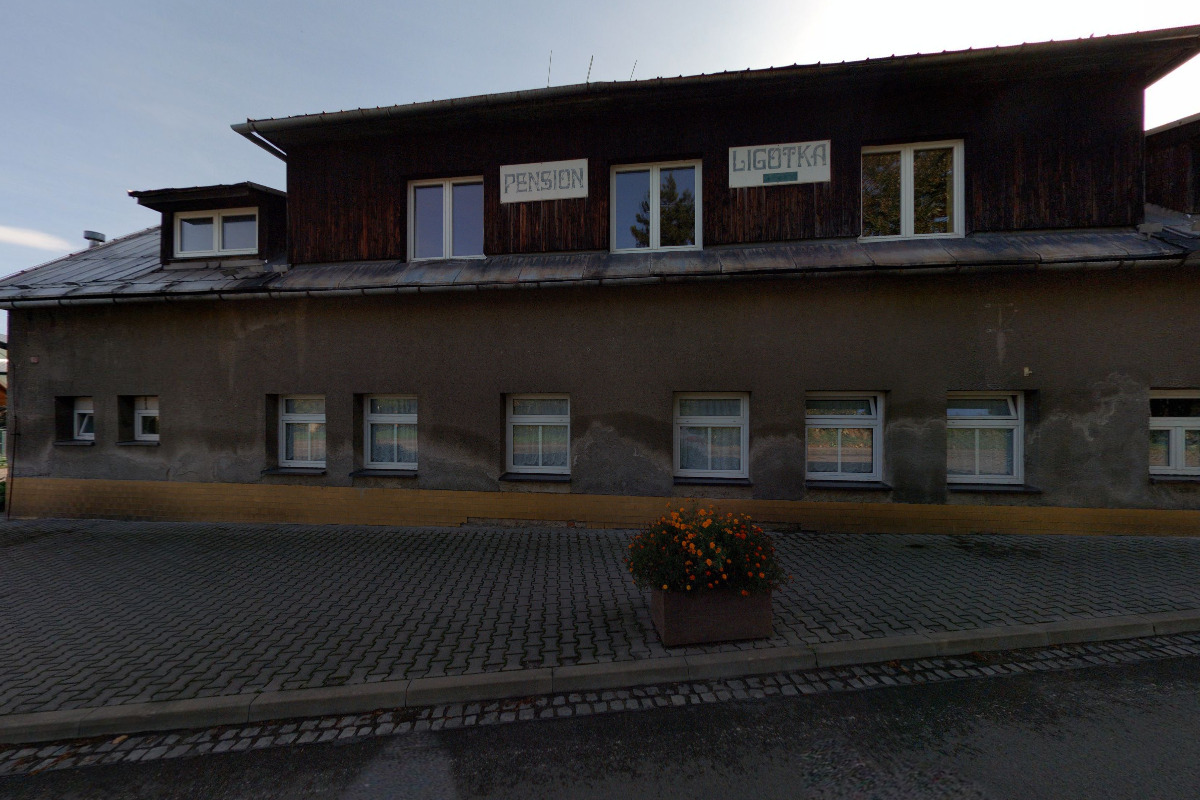 Pošta Komorní Lhotka