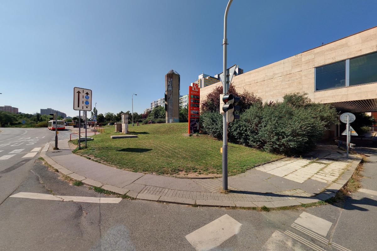 Dr. Max - výdejní box