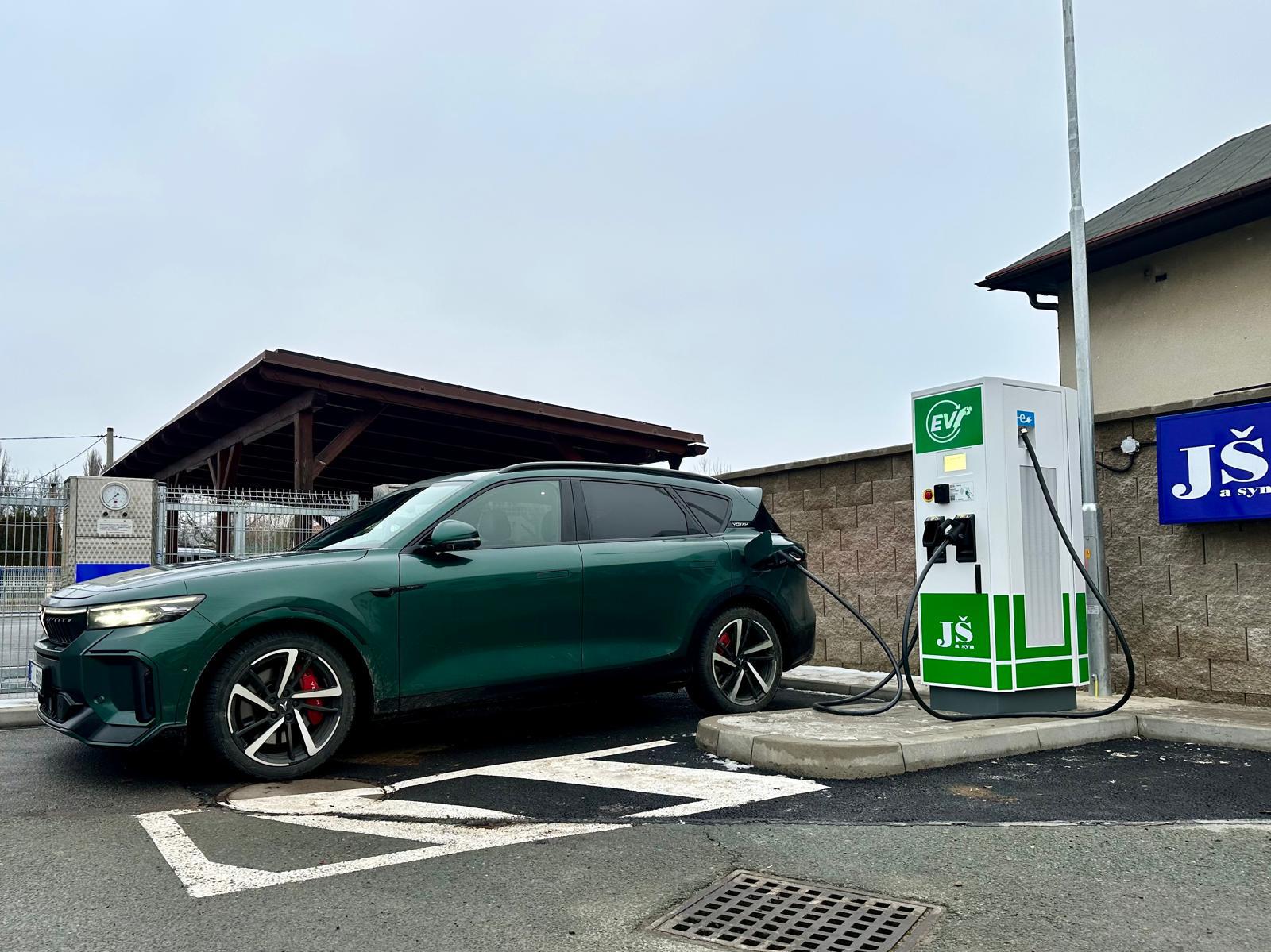 JAN ŠPATENKA A SYN - Nabíjecí stanice foto 4