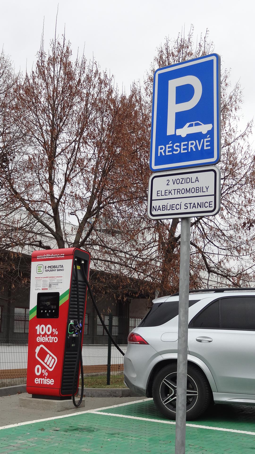 Veřejná rychlonabíjecí stanice Teplárny Brno foto 4