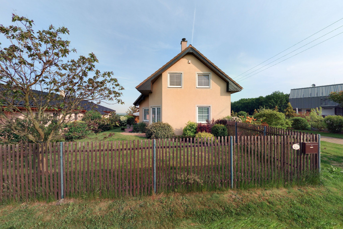 P.Q.M., česko-švýcarská, spol. s r.o.