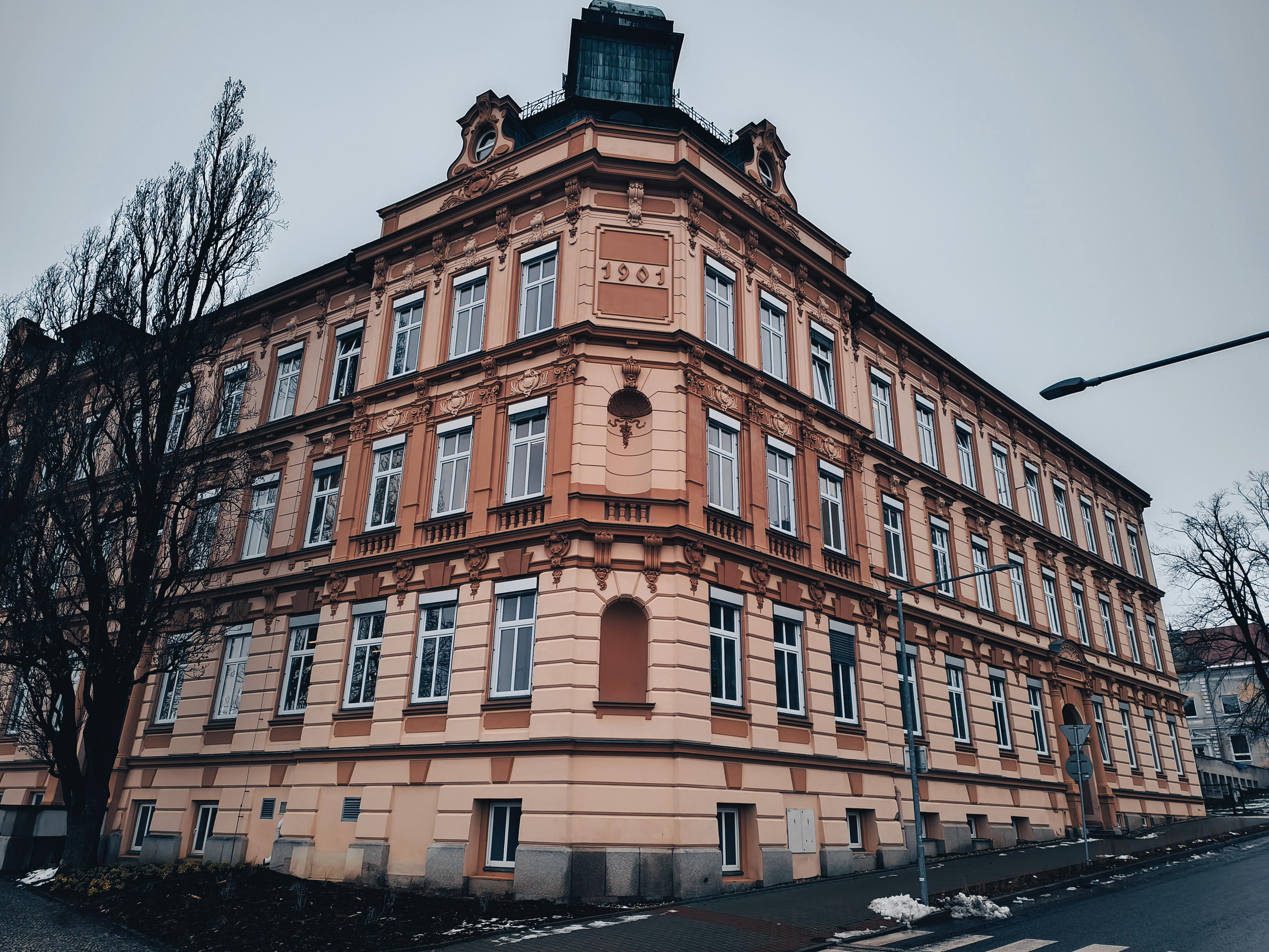 ZŠ, ZUŠ a MŠ Frýdlant - Husova foto 3