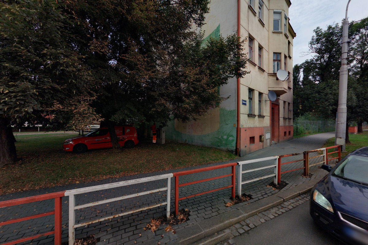 František Škrla, Dipl. um. - FS