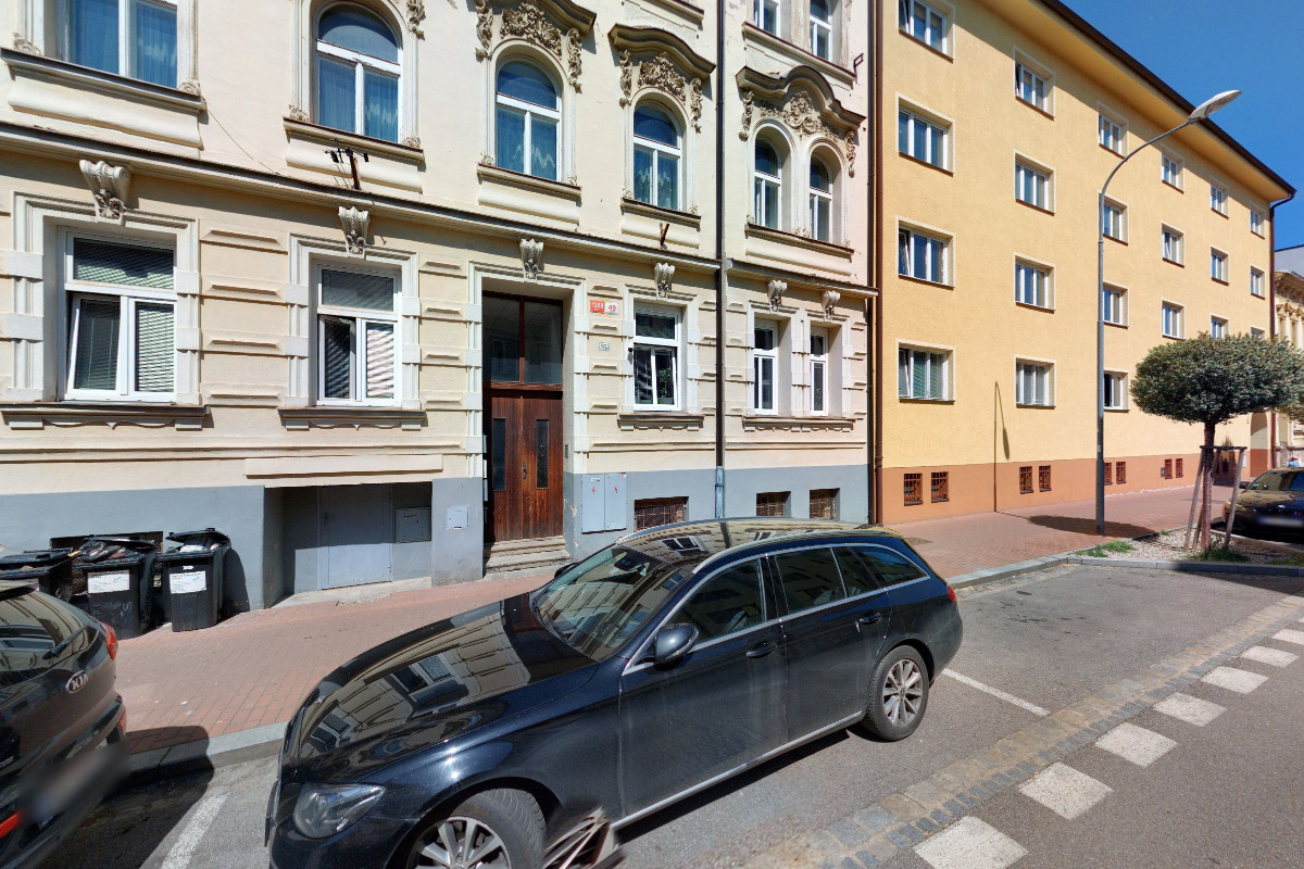 Podkrovní byt s krbovými kamny