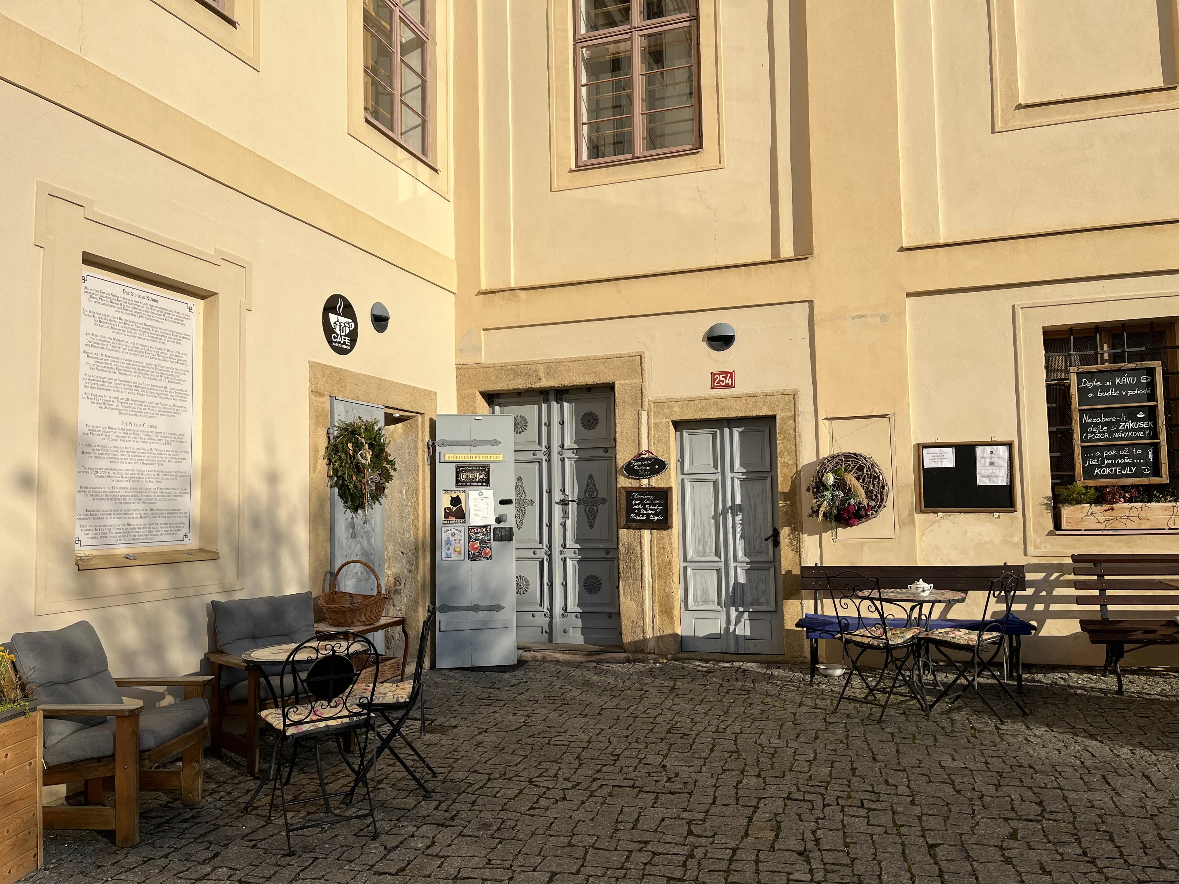 Zámek Nižbor Café foto 4