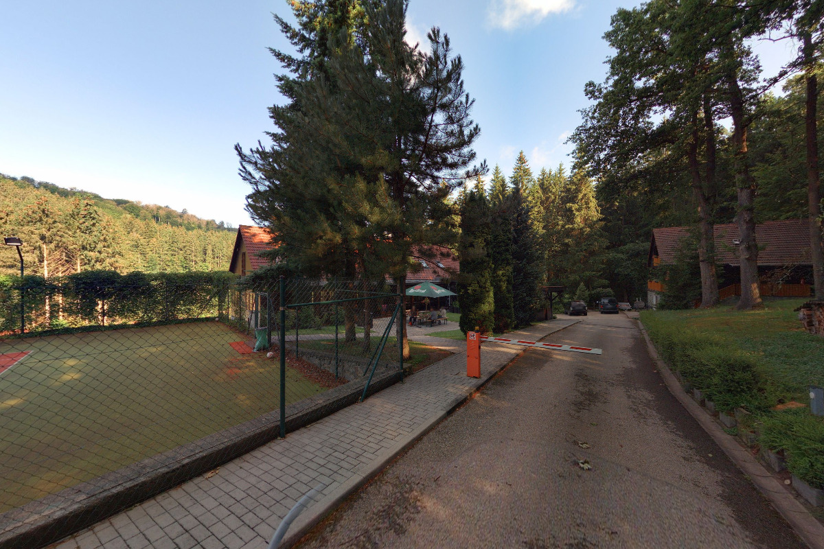 Učební a výcvikové středisko - Akademie múzických umění v Praze