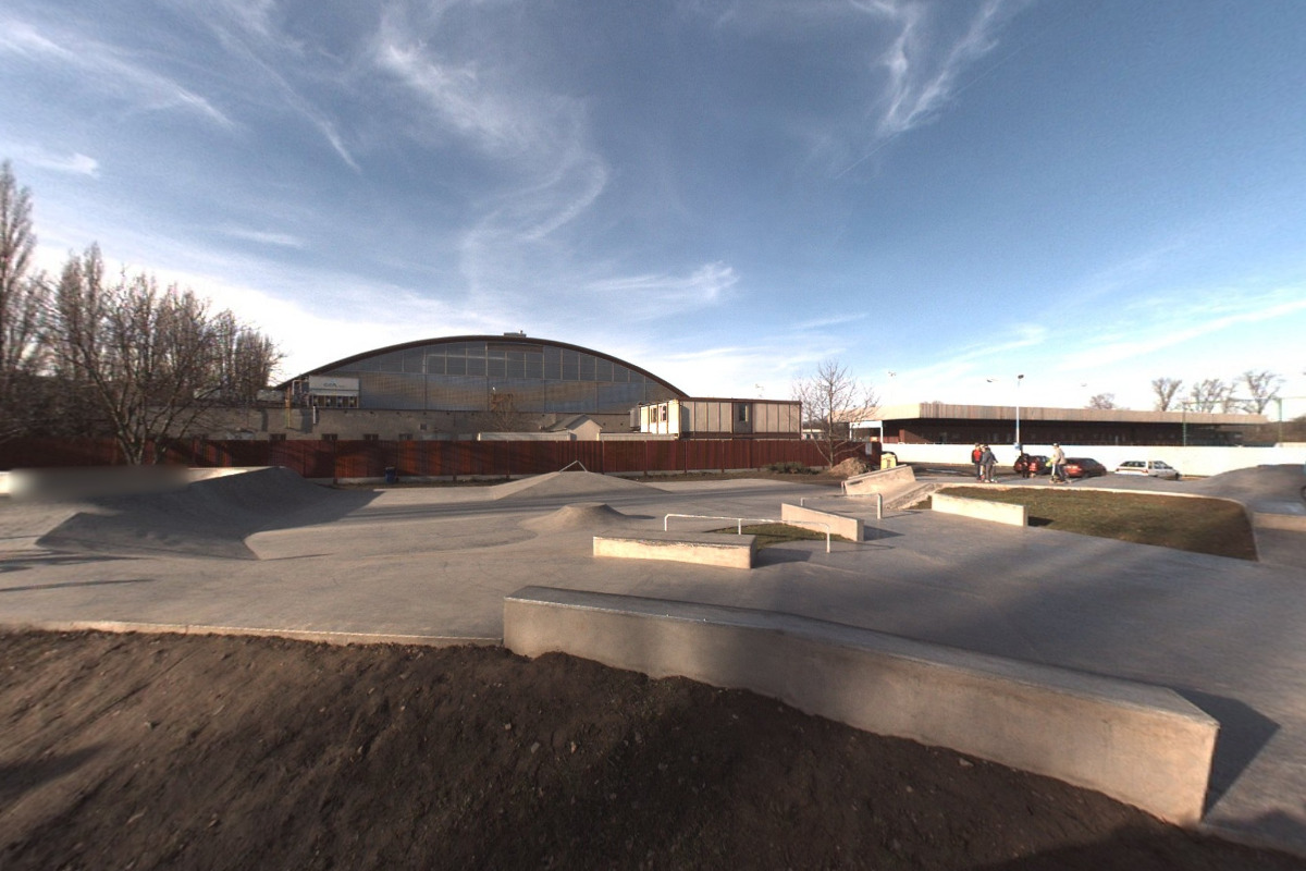 Skate-bike park