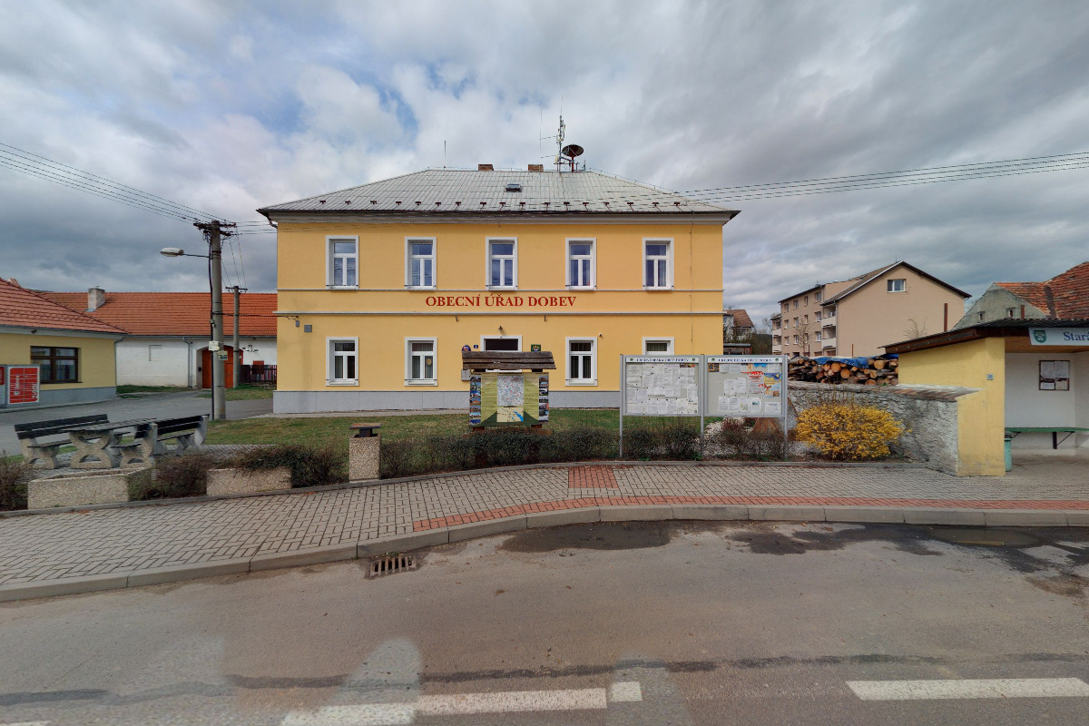 Obecní knihovna Dobev