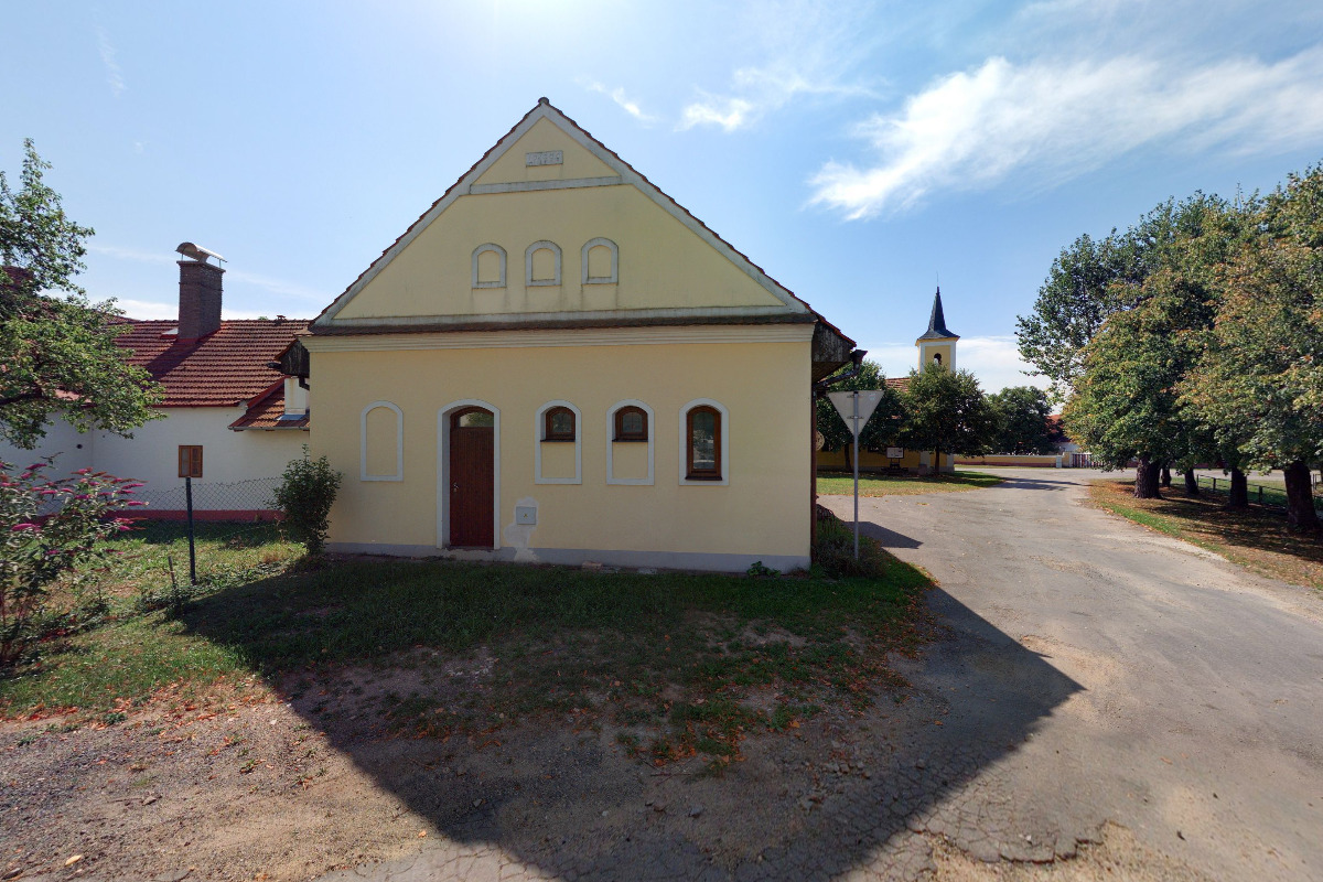 Potraviny Komárov foto 2