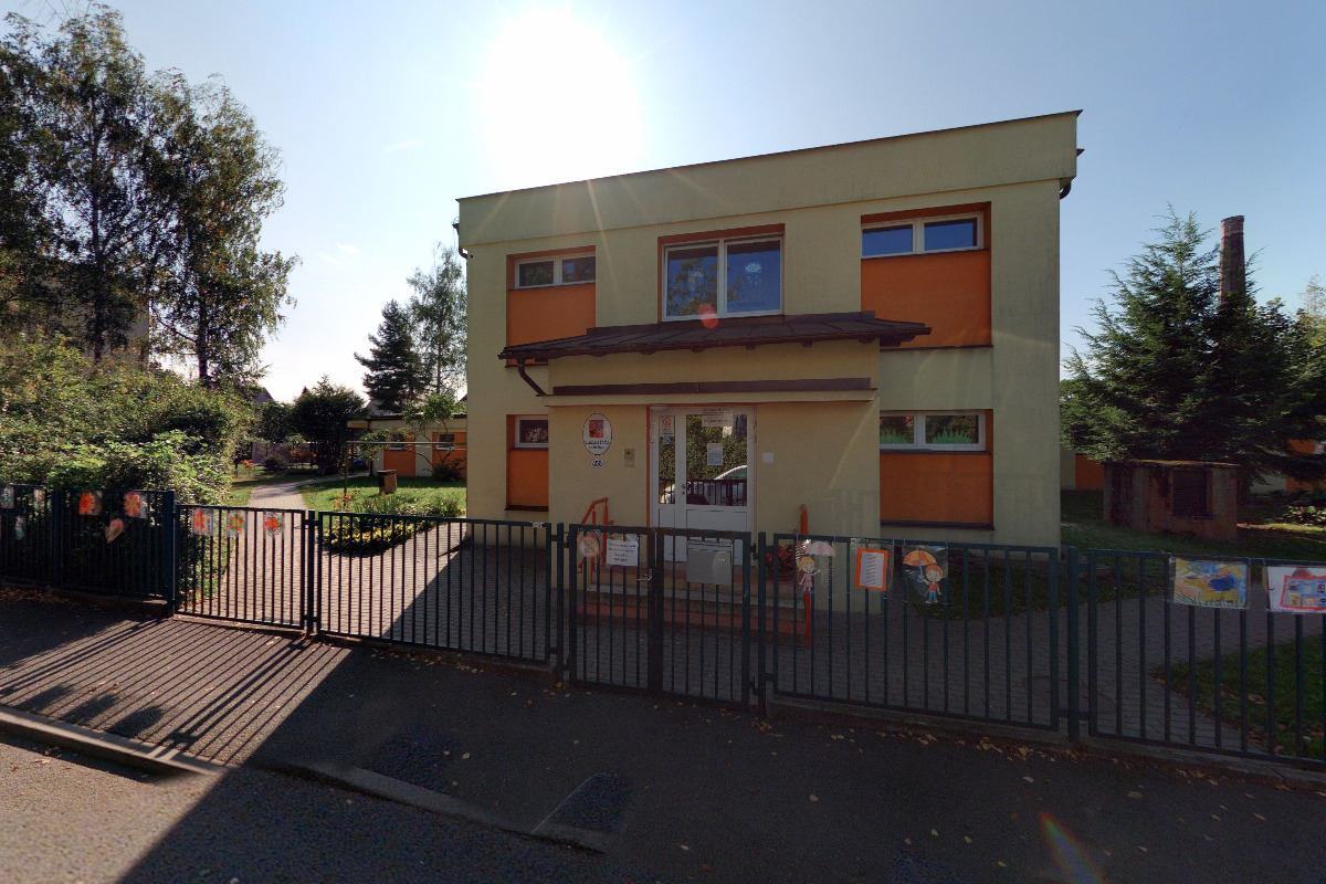 Mateřská škola Barevný svět, Bavlnářská 455 foto 2