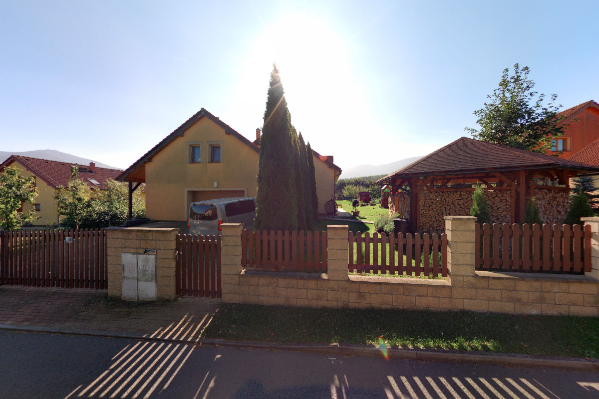 STEFEK ADVISORS S.R.O.