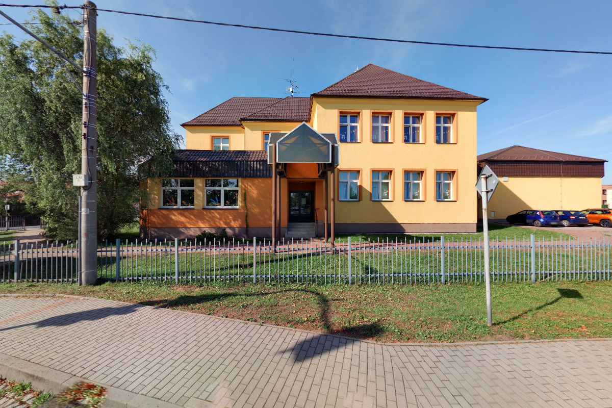 ZŠ a MŠ Petrovice u Karviné, Dolní Marklovice