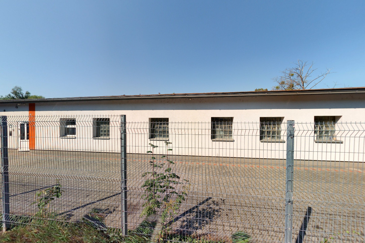 Mytí oken, fasád - VTS Morava s.r.o. - Výškové a technologické stavby foto 5