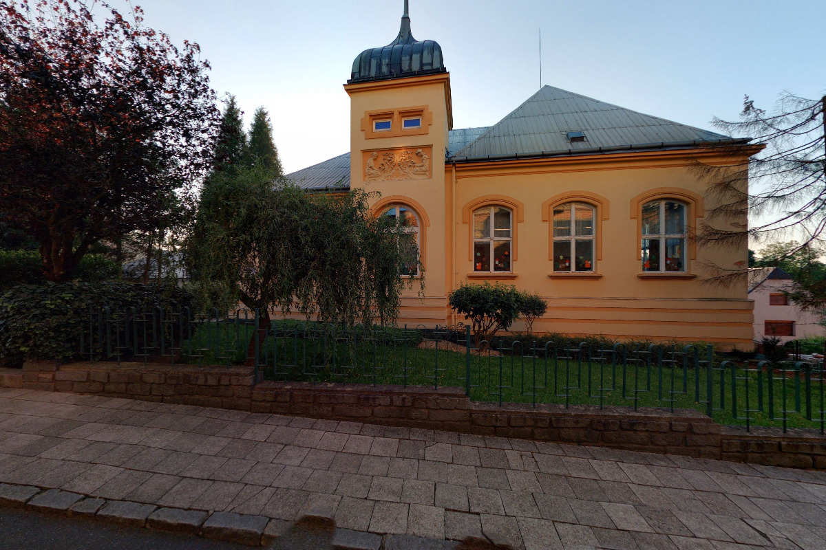 MŠ Bílovec, Zahradní foto 2