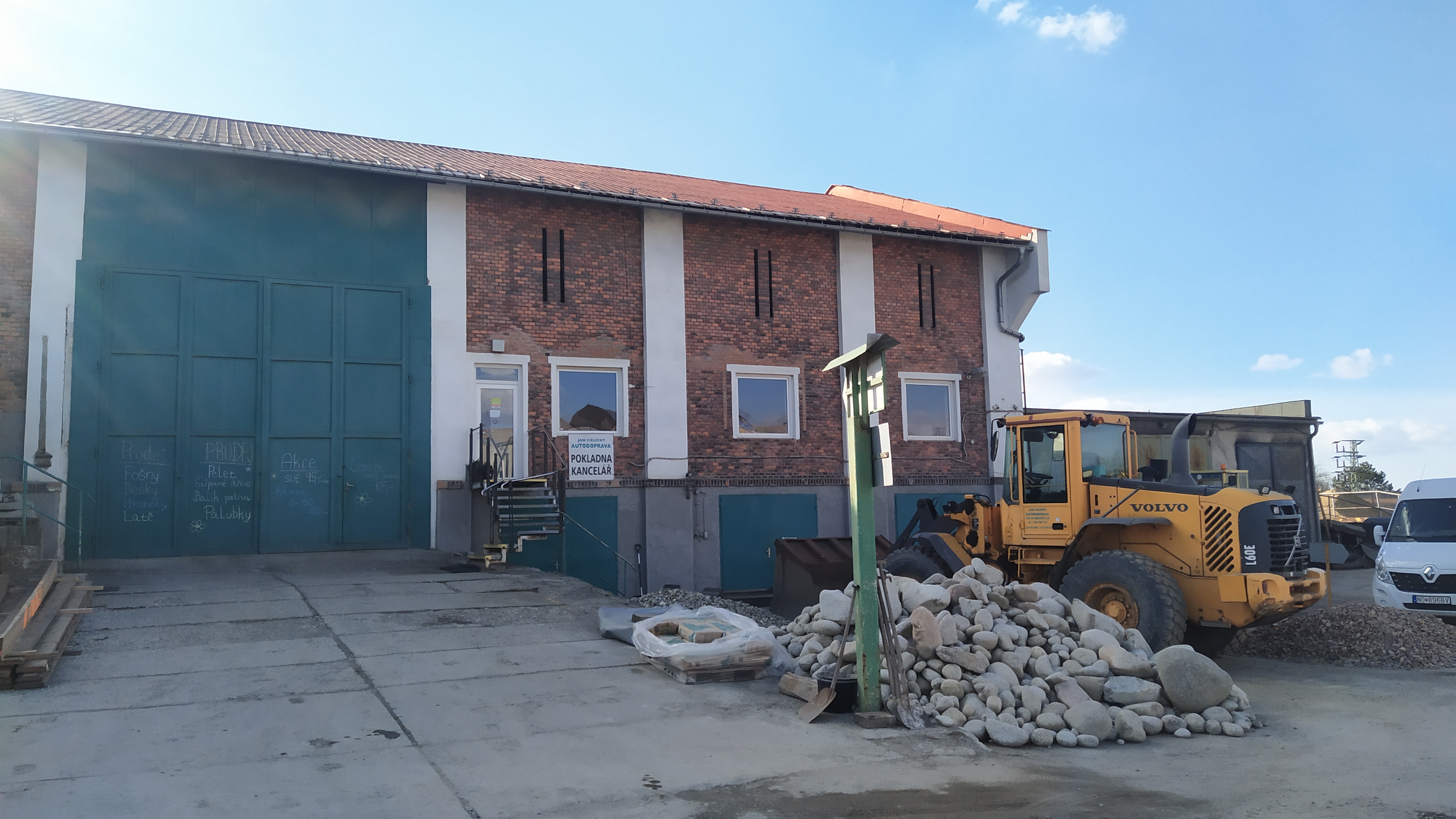 Cielecký s.r.o. - Prodej sypkých stavebních materiálu foto 2