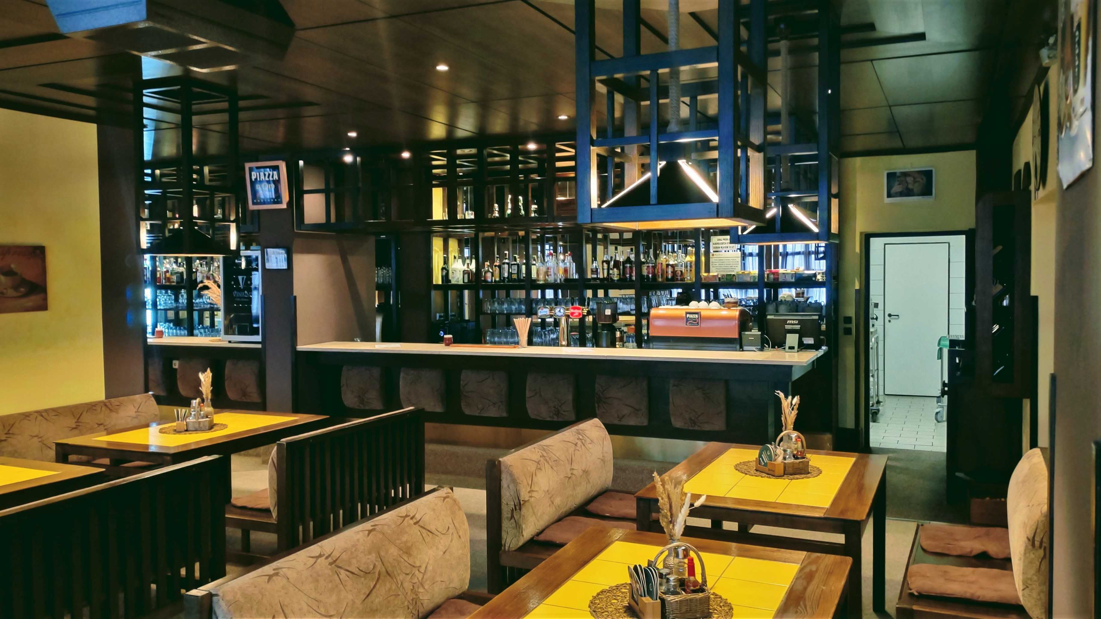 Restaurace SPORTHOTEL BOHEMIA foto 3