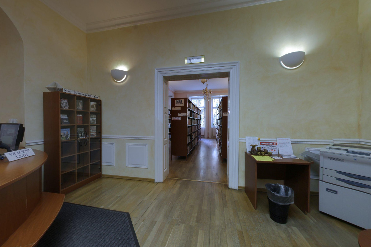 Jihočeská vědecká knihovna v Českých Budějovicích foto 4