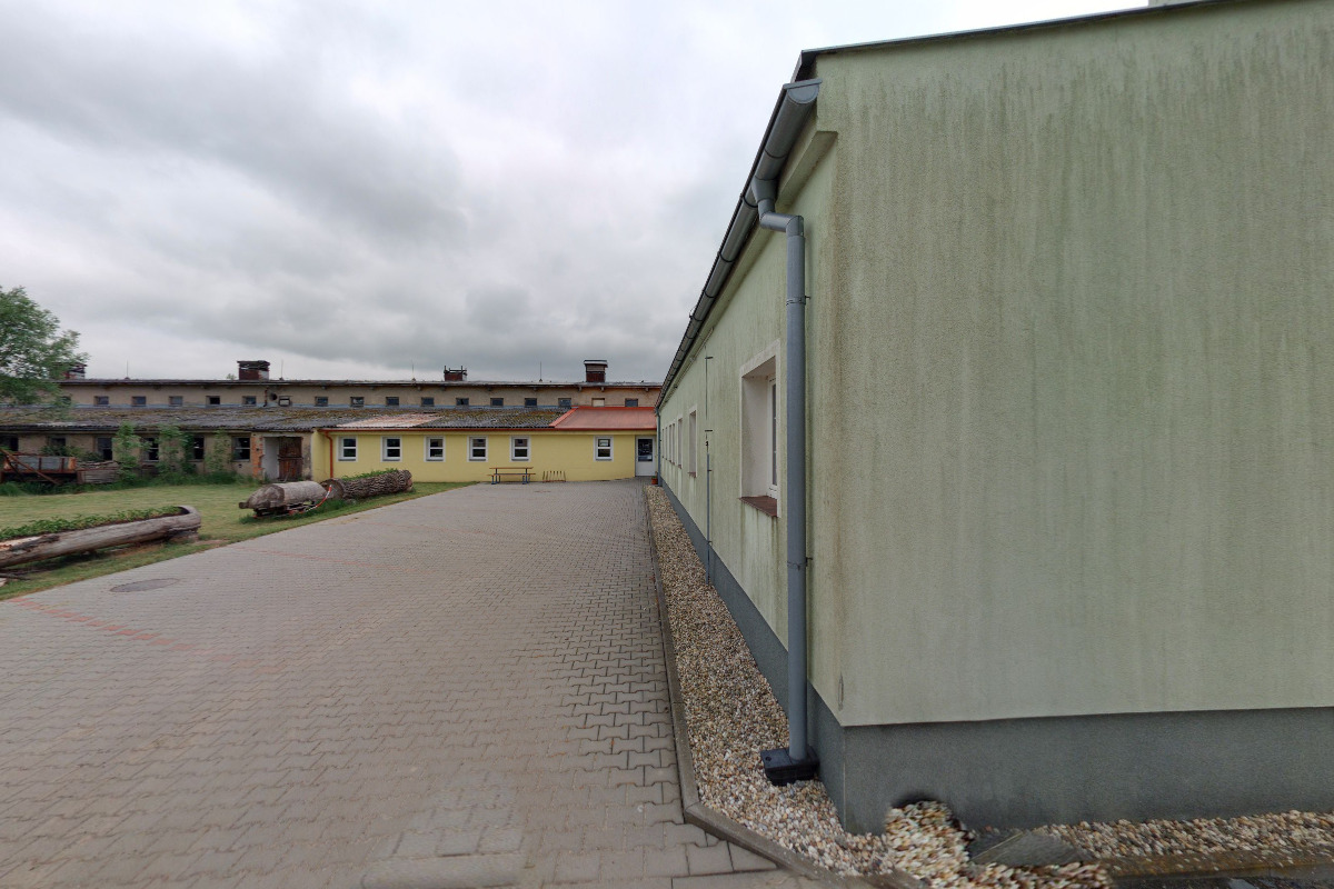 Farma Střední dvůr