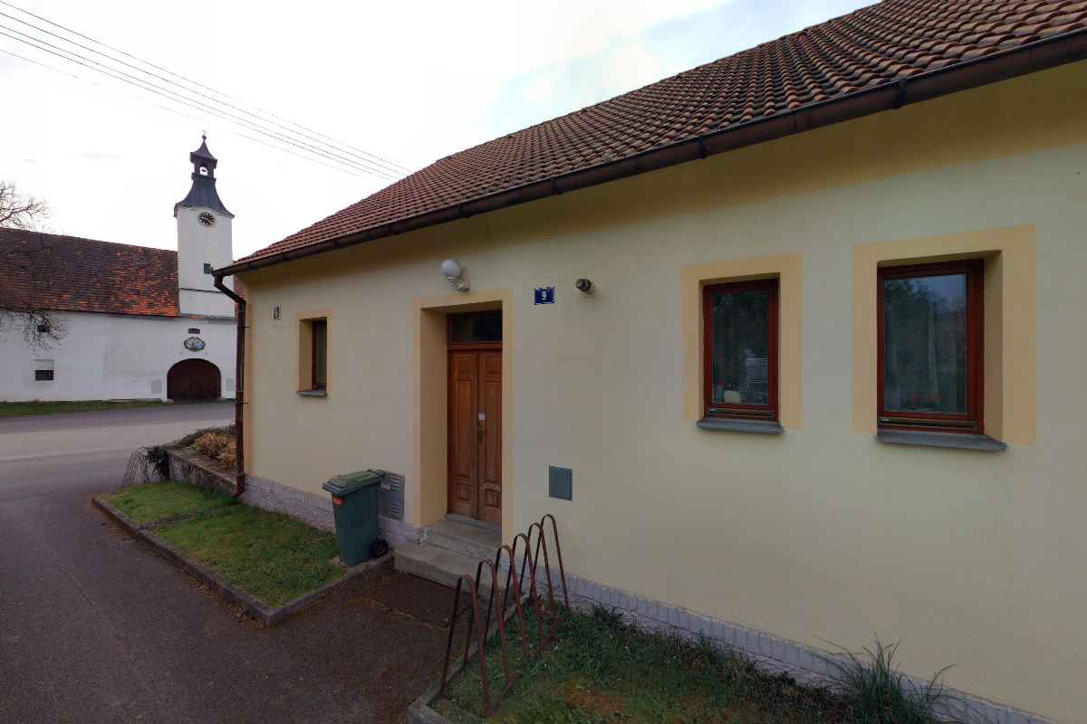 Cerhonice - obecní úřad foto 4