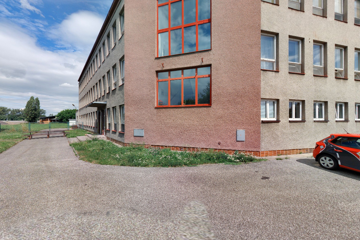 qdq services, s.r.o. foto 1