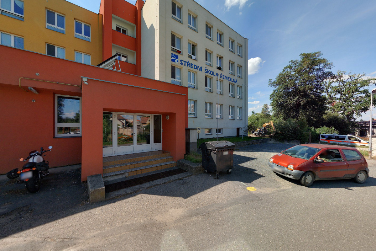 Střední škola řemeslná - Kadeřnictví foto 2