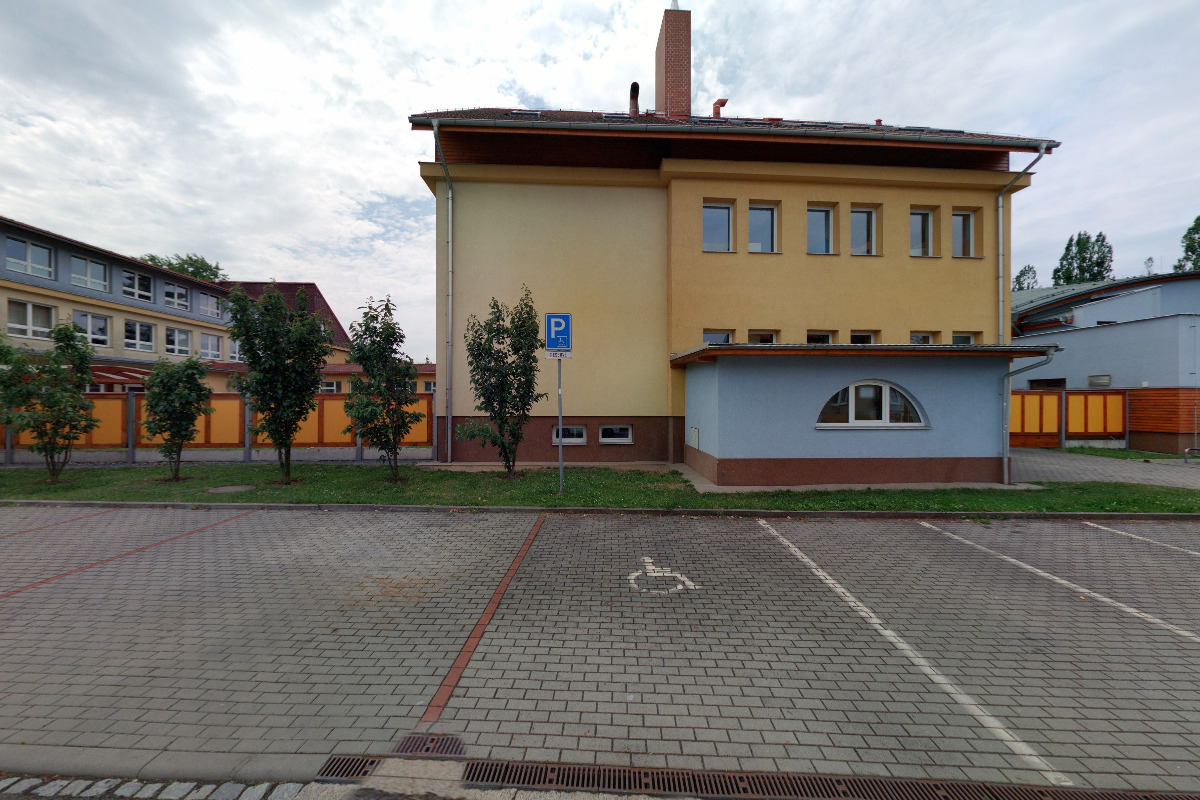 ZŠ Krnov, Janáčkovo náměstí foto 2