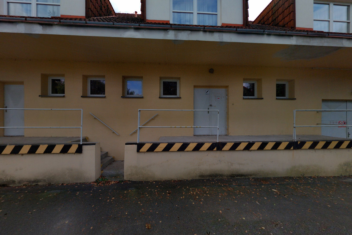 Nižní Lhoty - obecní úřad foto 2