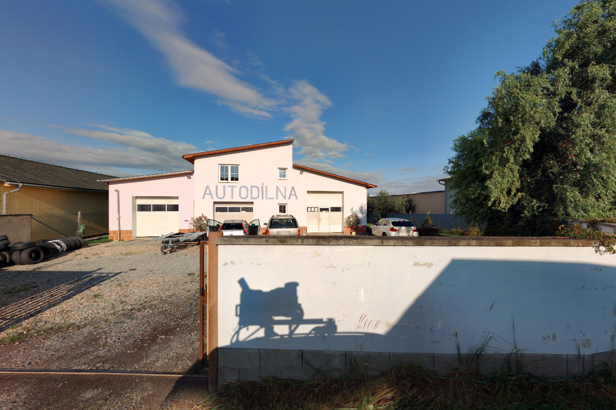 Autodílna, pneuservis Kamiš foto 2