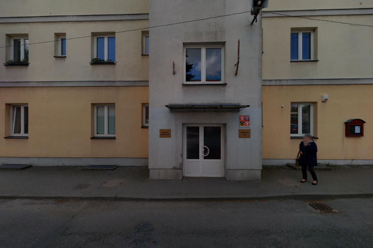 Obecní knihovna Pustá Polom foto 2