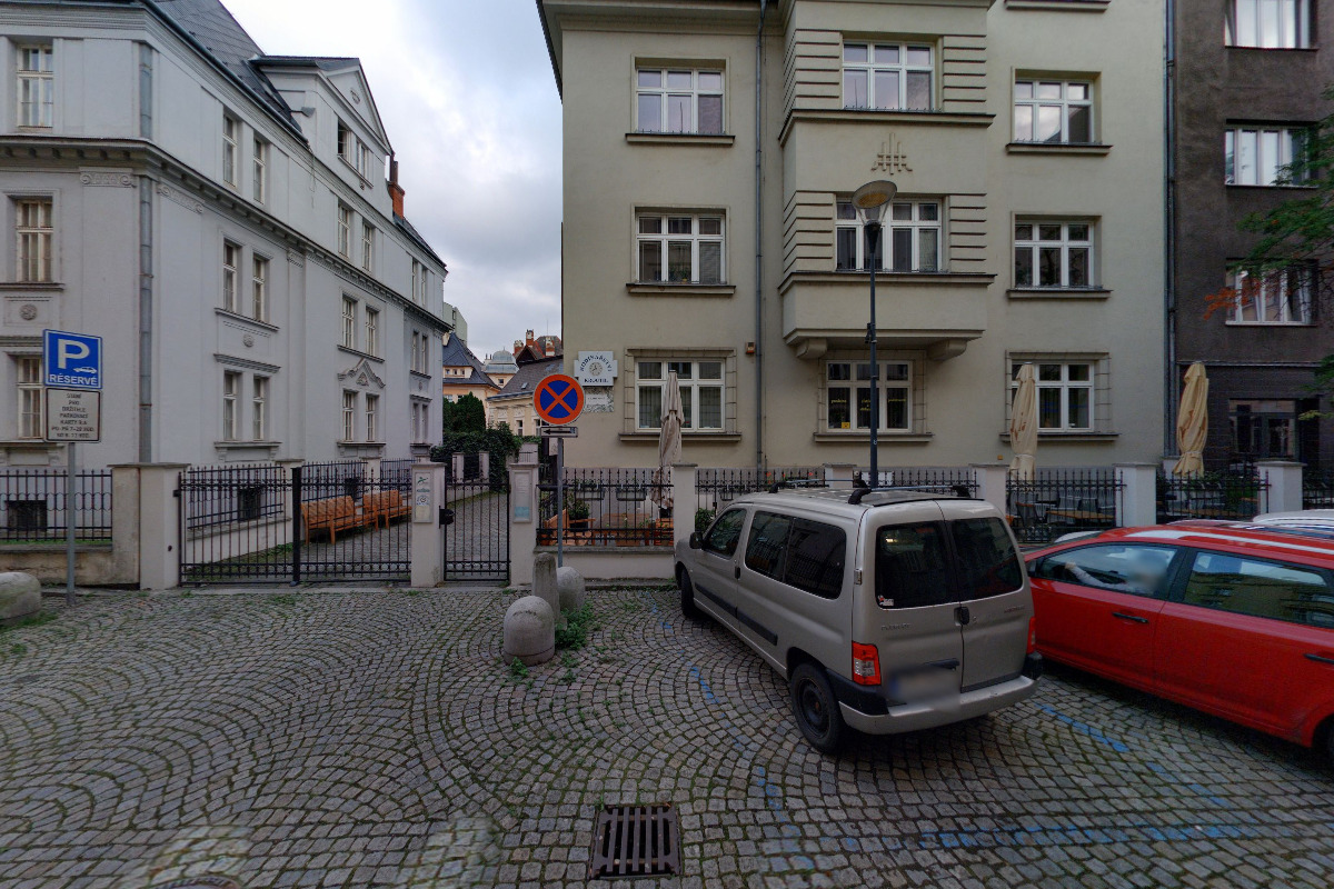 V Zahradní kavárna a bistro foto 5