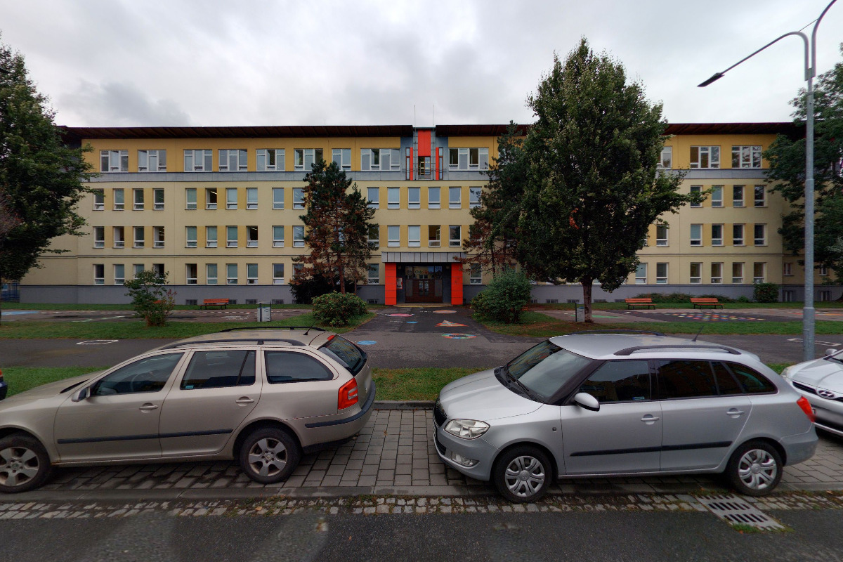 ZŠ a MŠ Ostrava, Ostrčilova 10