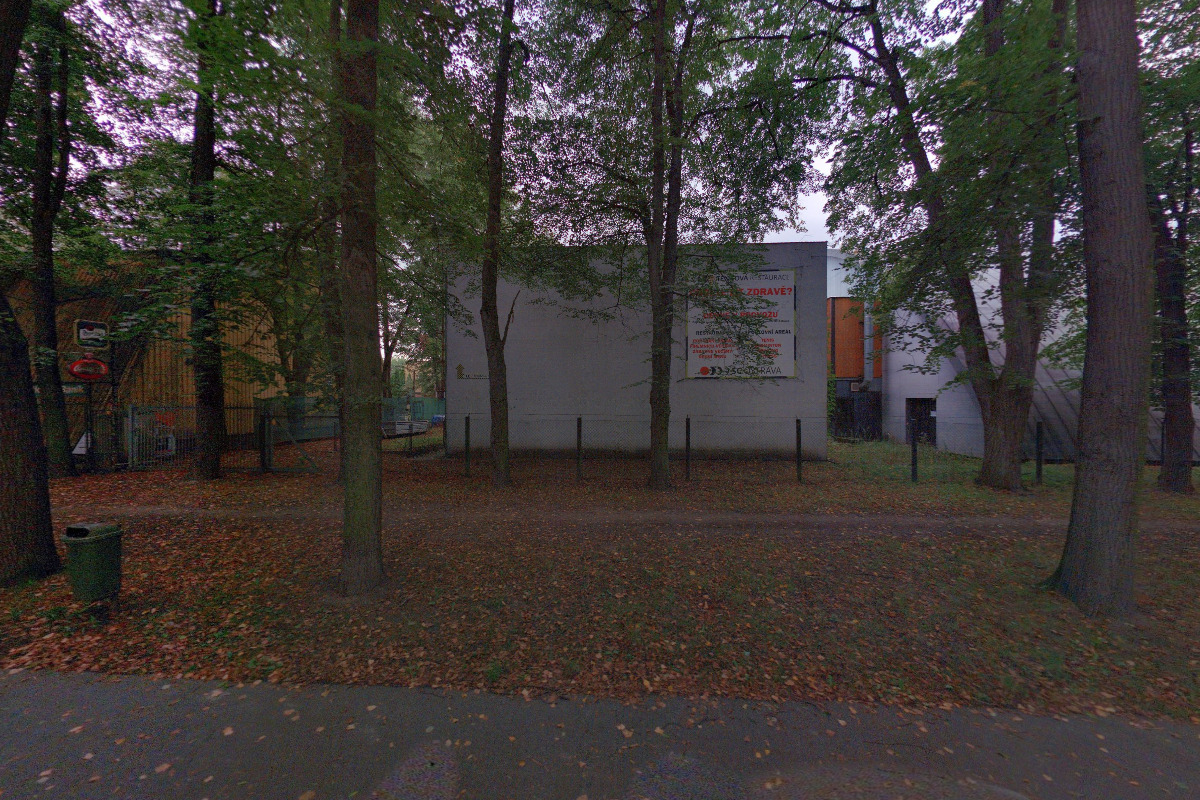 OSTRA Sport Centrum - squash a badminton