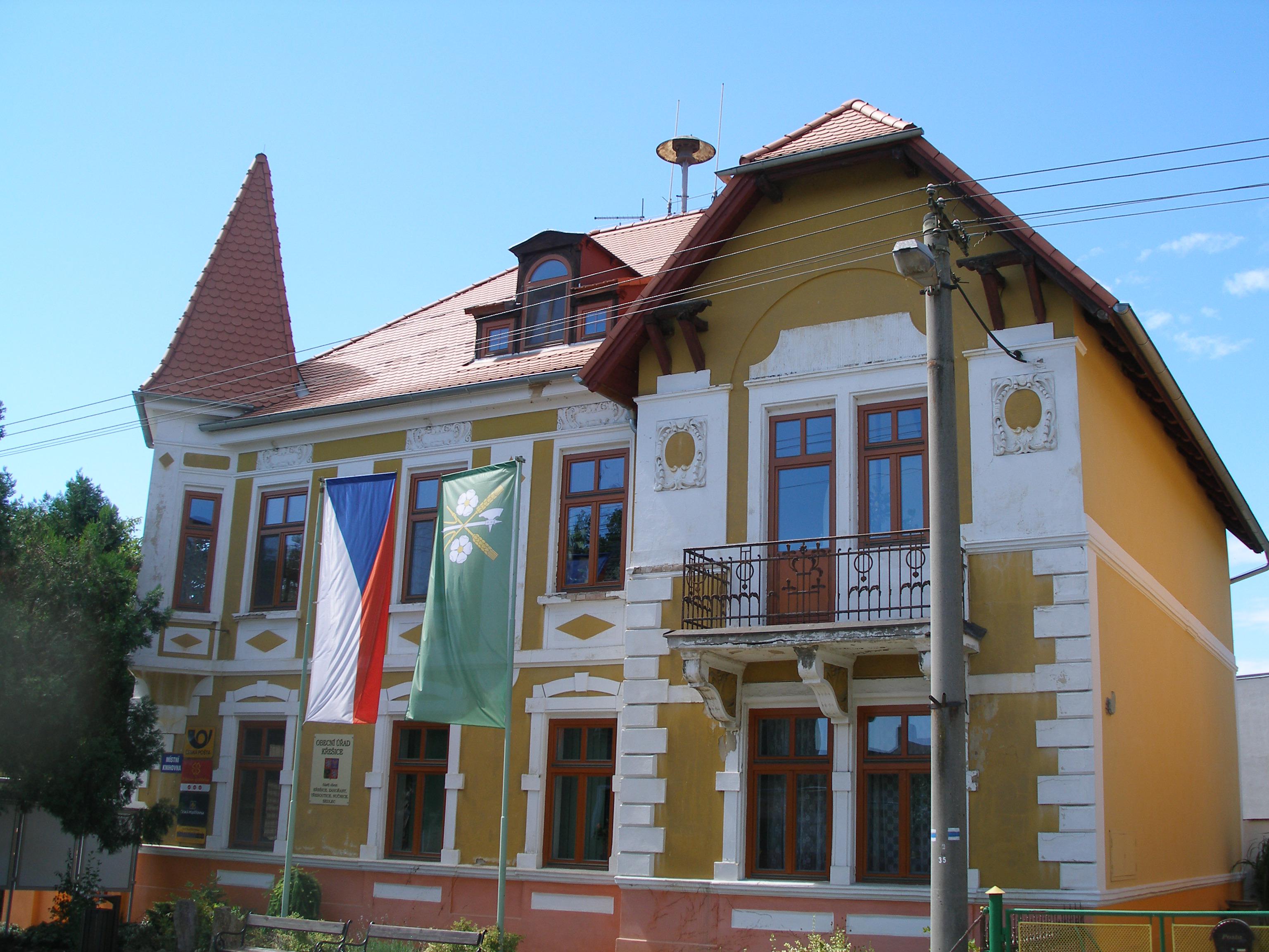 Křešice - obecní úřad foto 3
