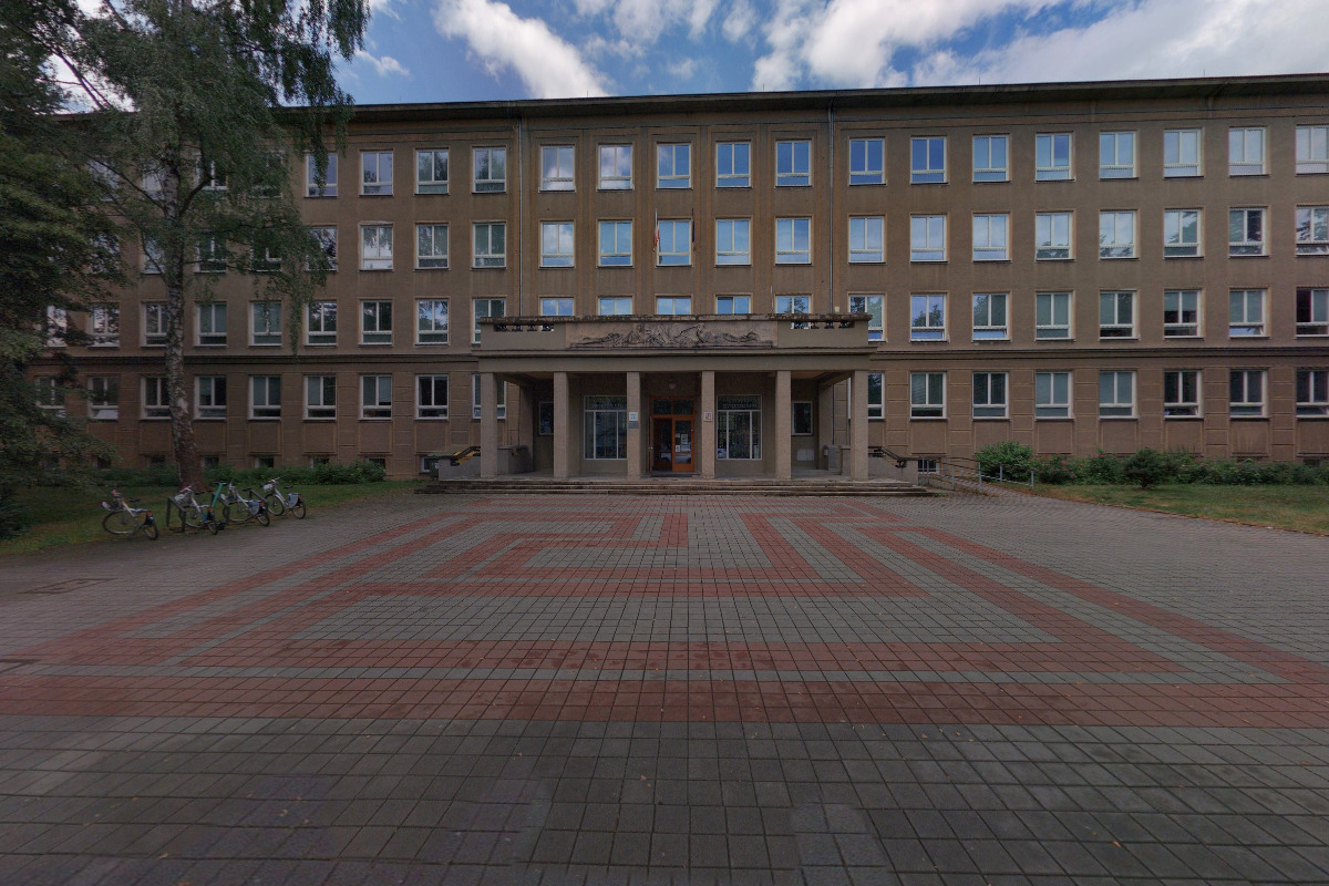 Wichterlovo gymnázium Ostrava - Poruba foto 3