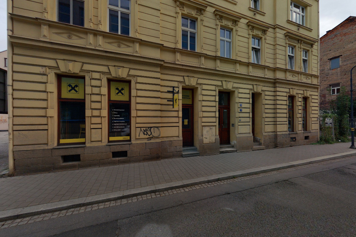 Eva Ulmanová - Finanční poradce