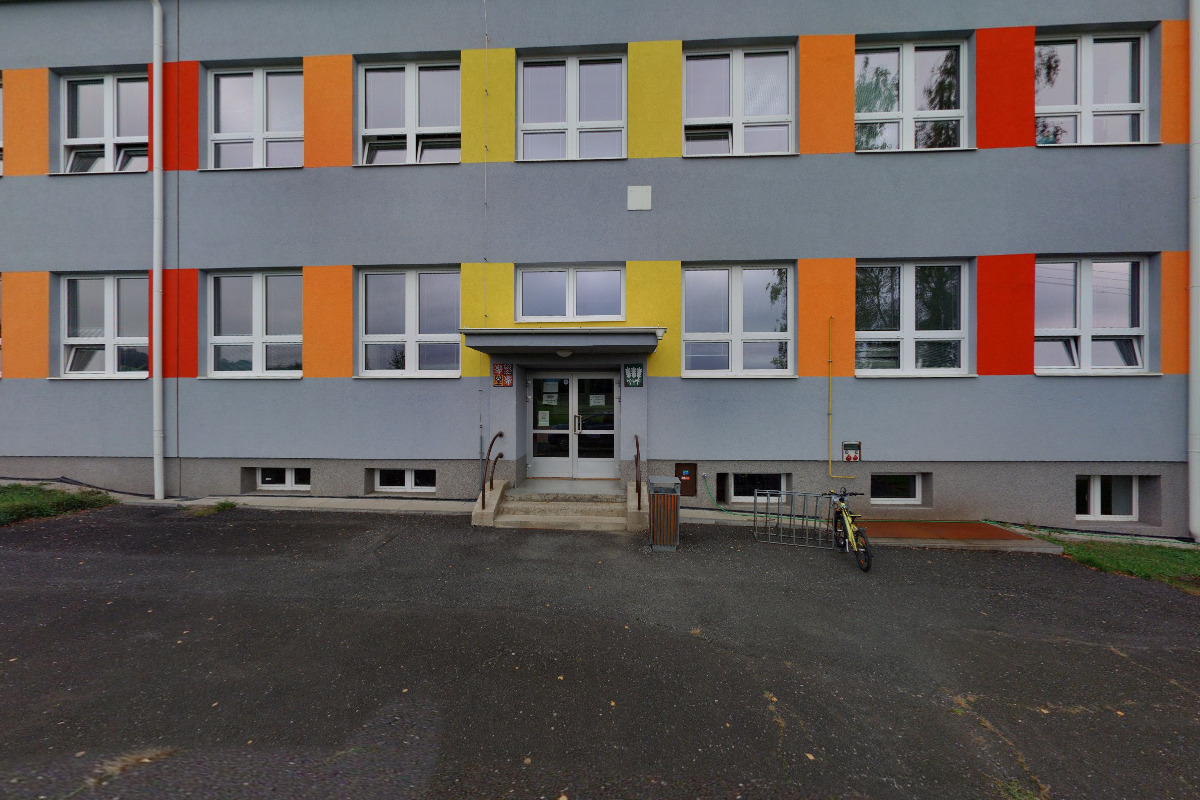 ZŠ a MŠ Janovice foto 3